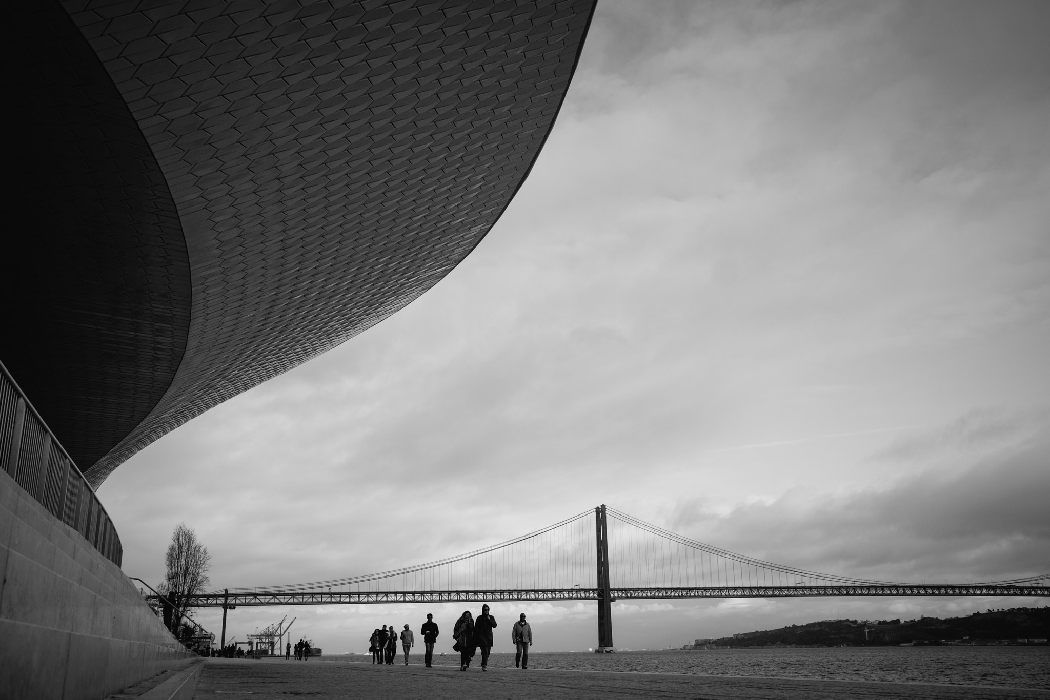 Fujifilm X-T10 + Fujifilm XF 23mm F2 R WR sample photo. Under the bridge photography