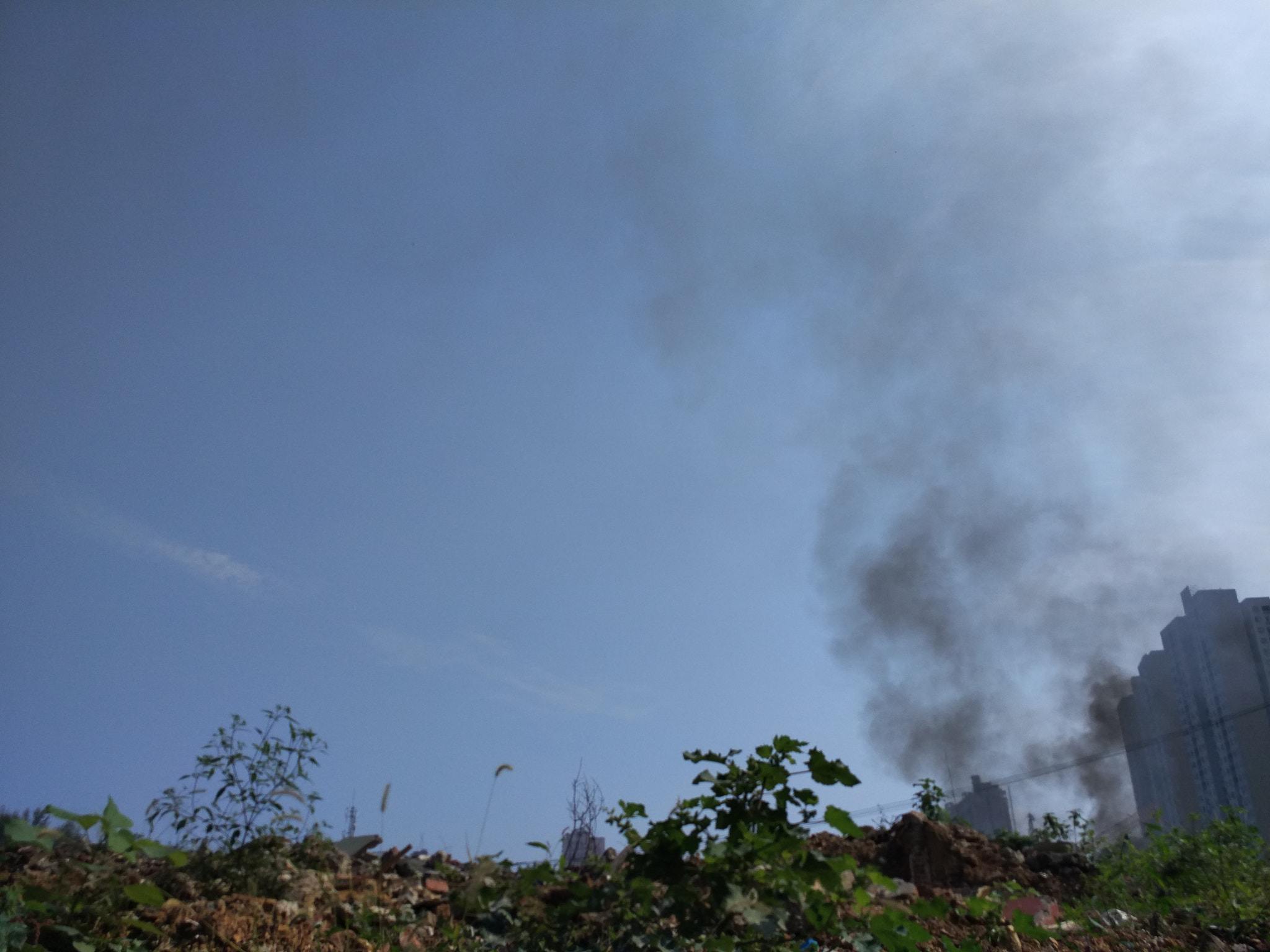 Xiaomi Mi-4c sample photo. Smoke photography