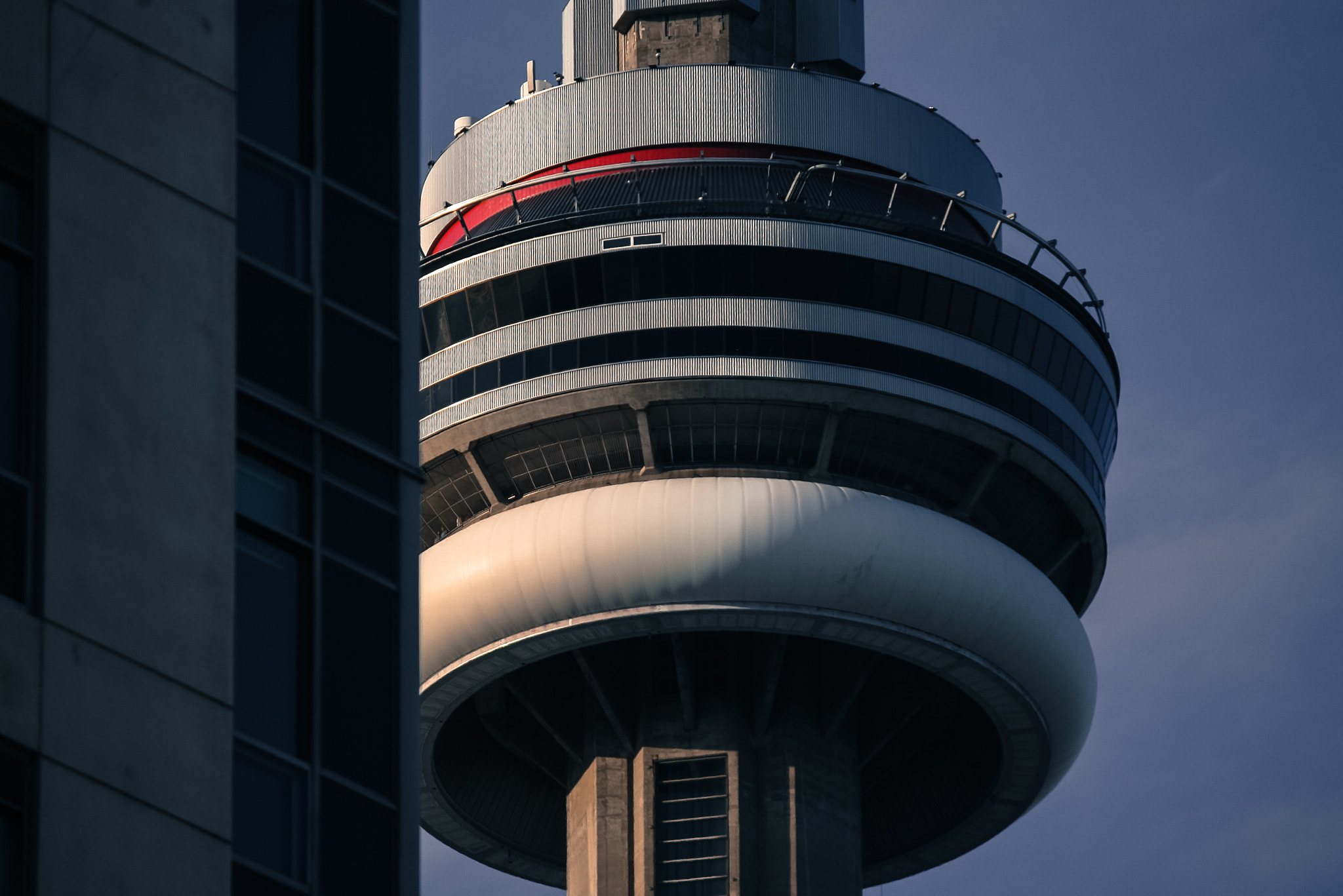 Canon EF-S 55-250mm F4-5.6 IS sample photo. Cn tower - july photography