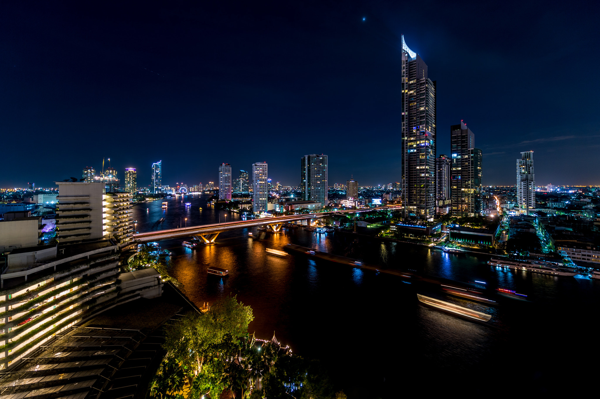 Nikon D4 sample photo. Bangkok by night photography