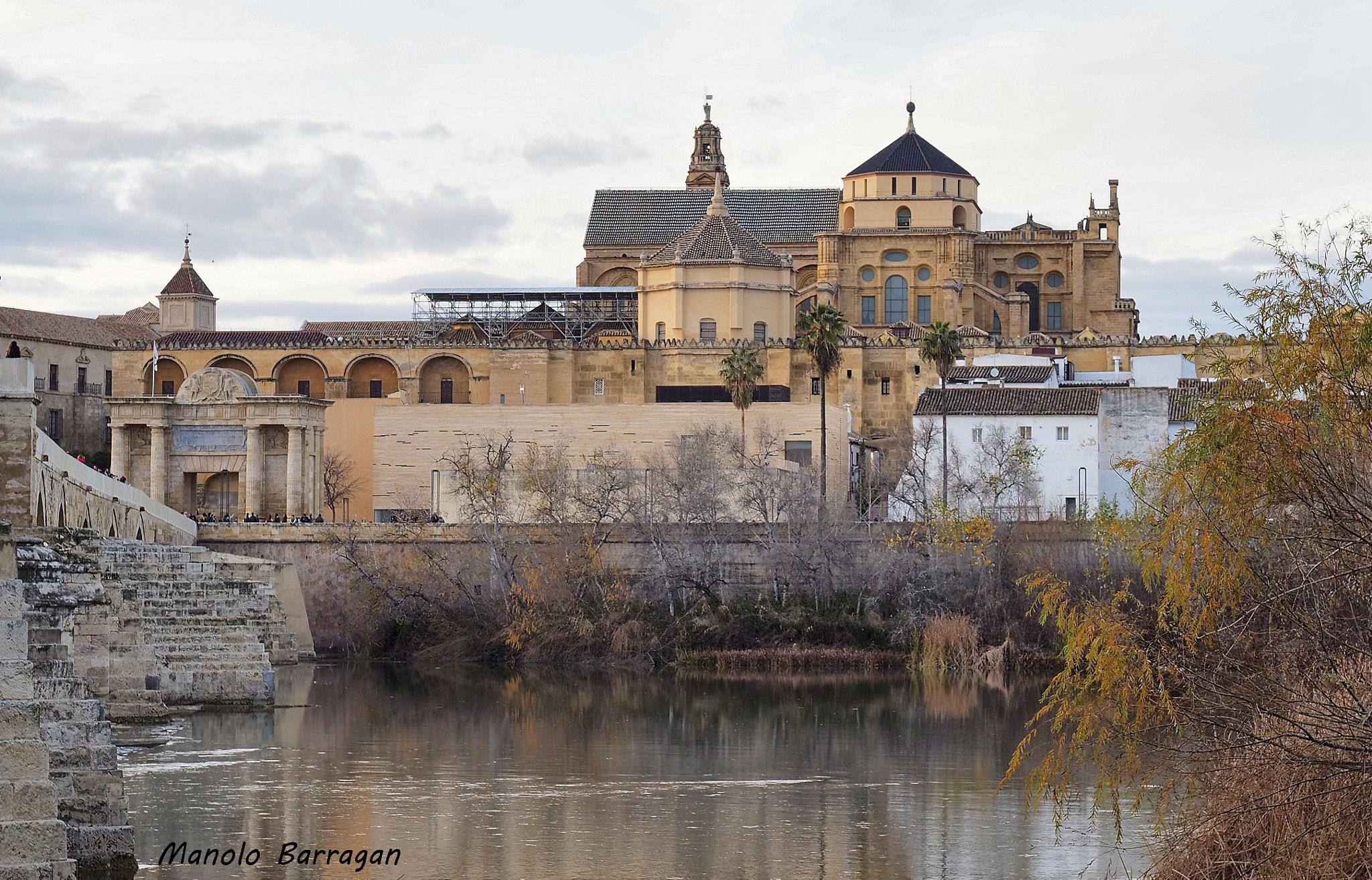 Olympus OM-D E-M10 + Olympus Zuiko Digital 14-54mm F2.8-3.5 II sample photo. Paseando por la ribera cordoba photography