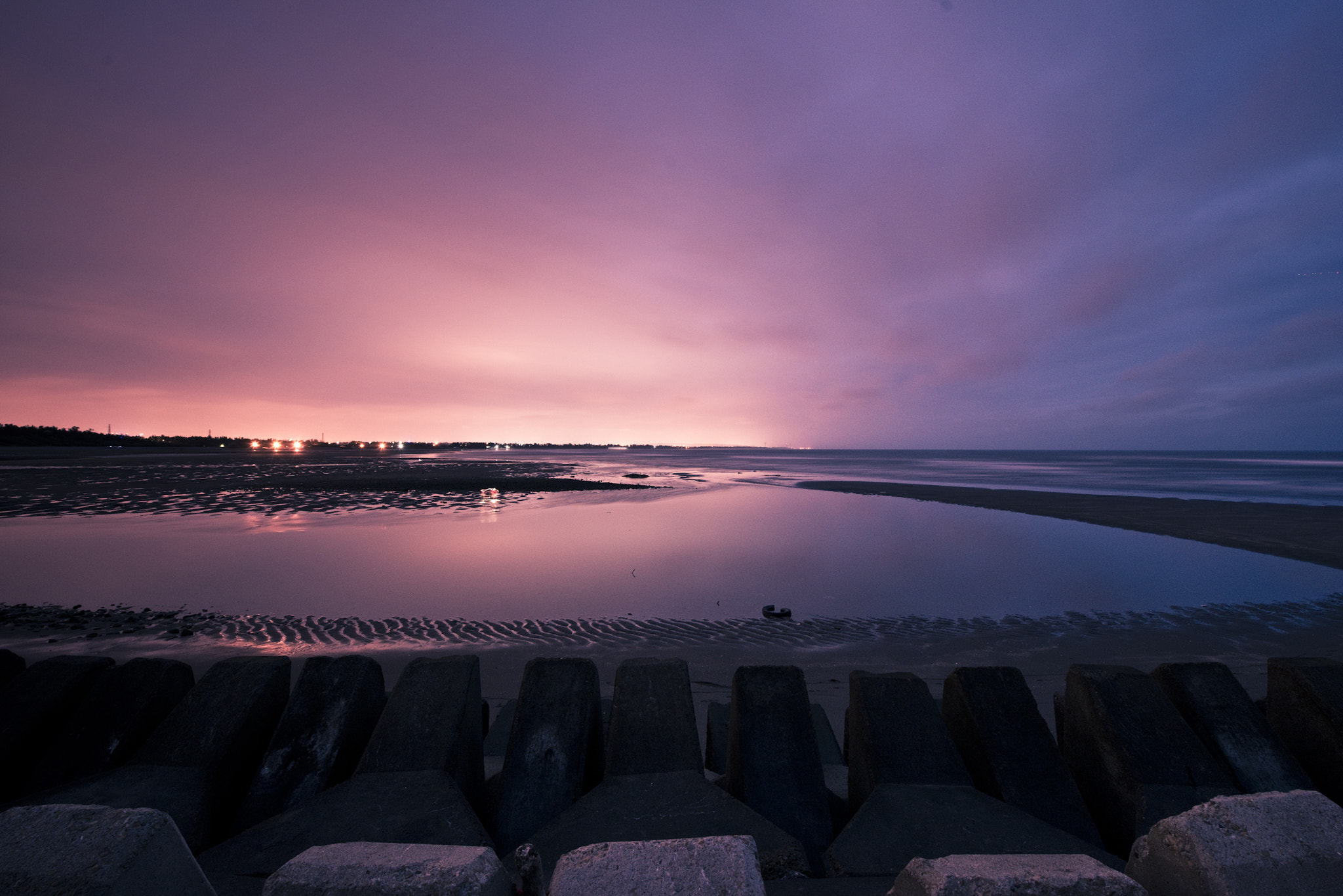 Nikon D800 + AF Nikkor 24mm f/2.8 sample photo. Night beach photography