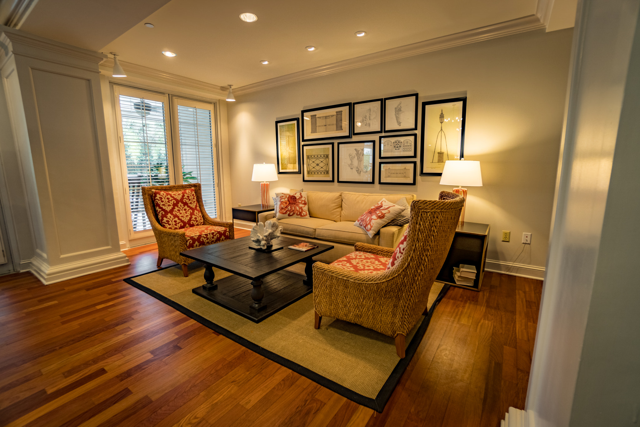 Sony a6300 + Sony E 10-18mm F4 OSS sample photo. "boardwalk inn sitting room" #photojambo photography