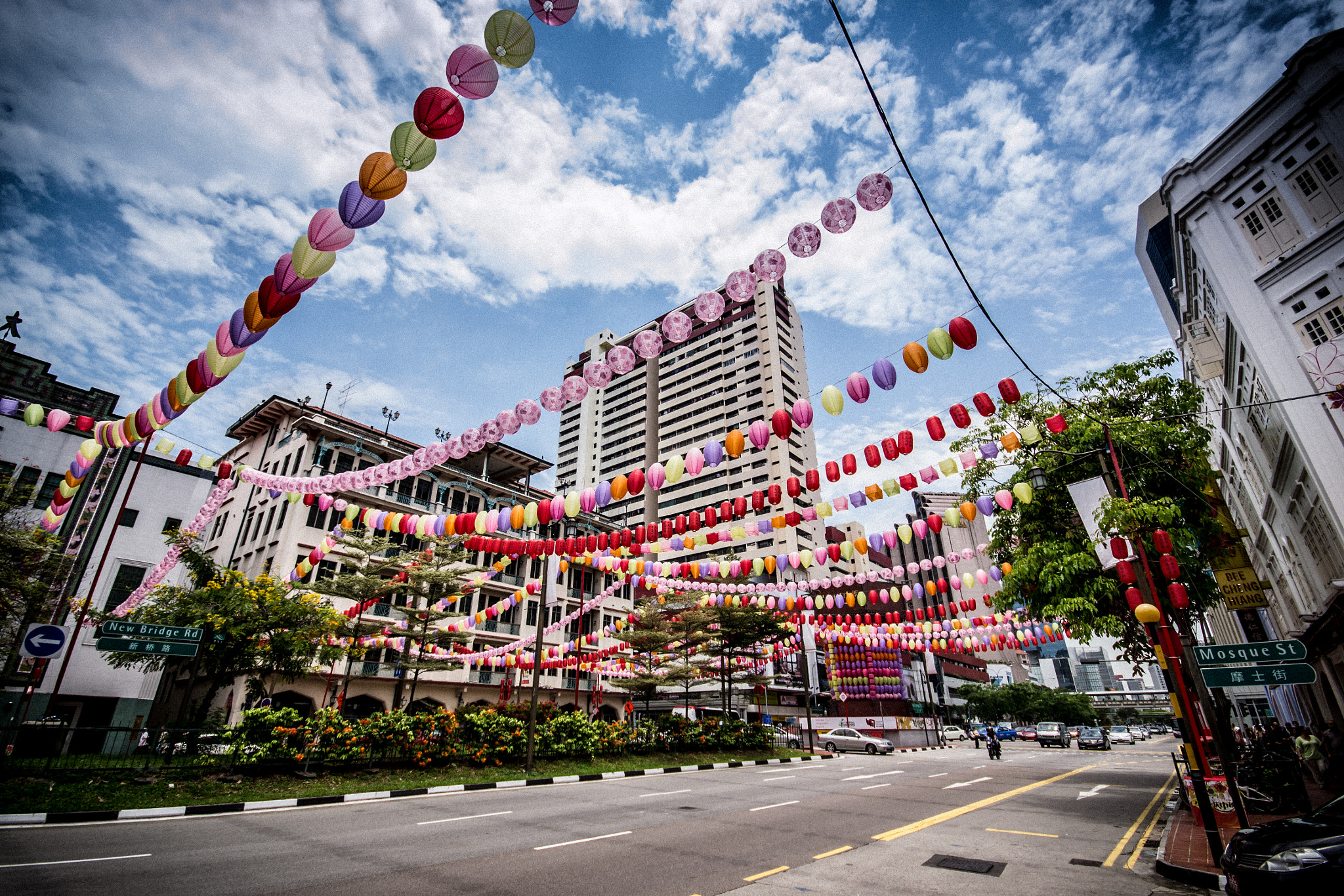 Sigma 10-20mm F4-5.6 EX DC HSM sample photo. Streets of singapore photography