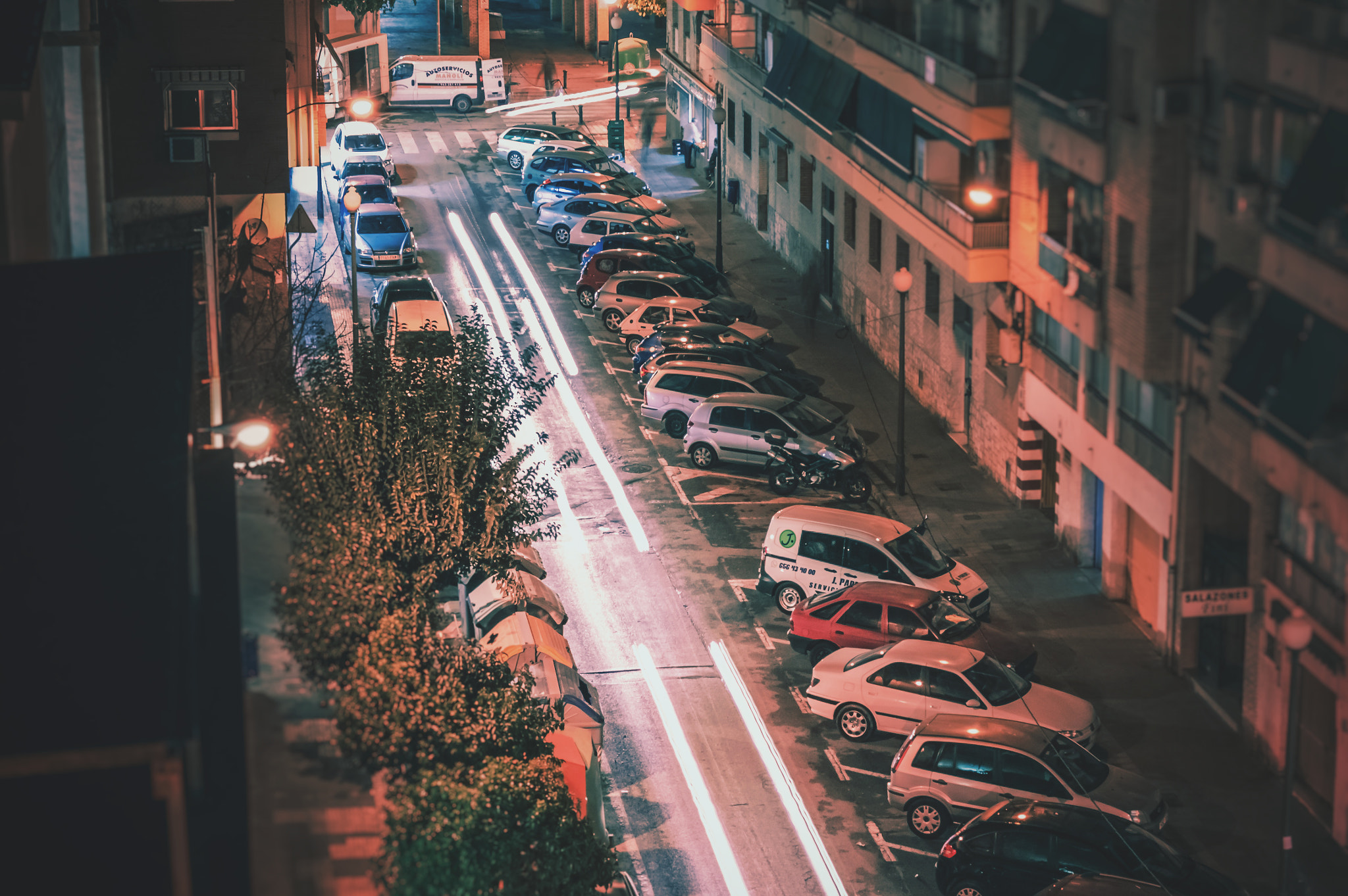 Samsung NX 18-55mm F3.5-5.6 OIS sample photo. Night lights photography