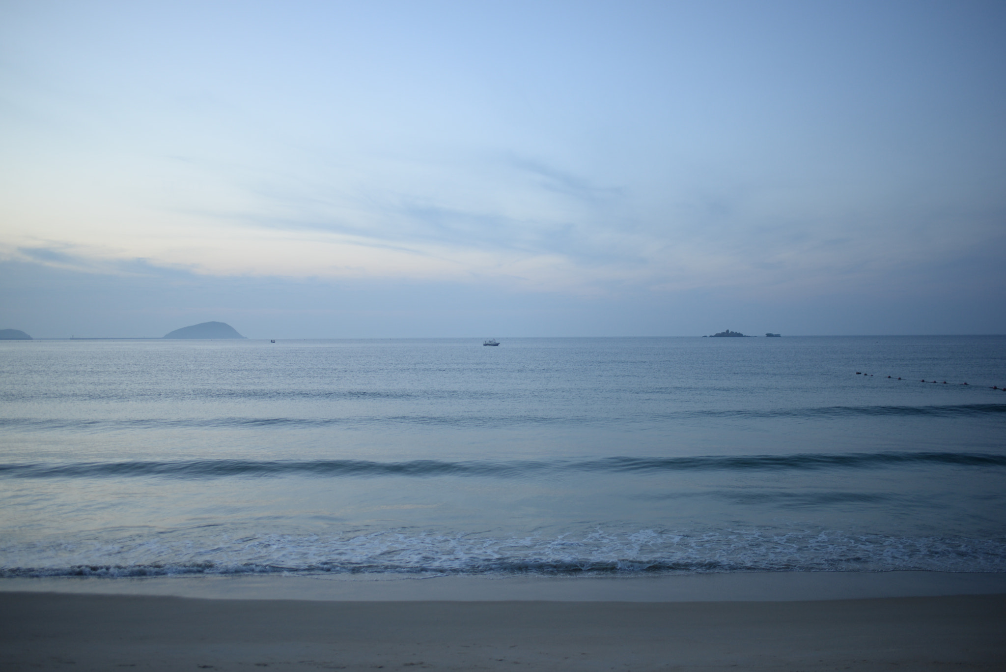 Nikon D610 + Nikon AF-S Nikkor 35mm F1.8G ED sample photo. 望海 photography