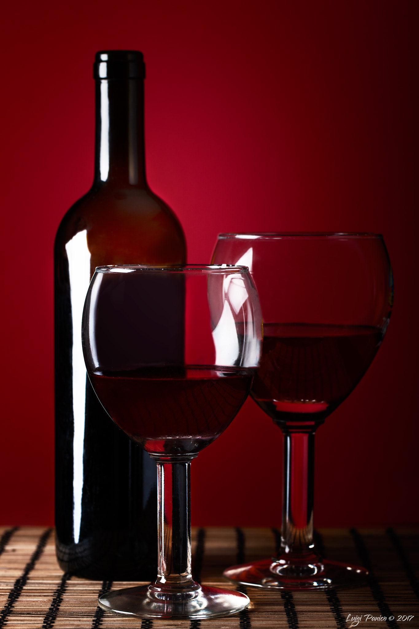 Canon EOS-1Ds Mark III sample photo. Red wine photography