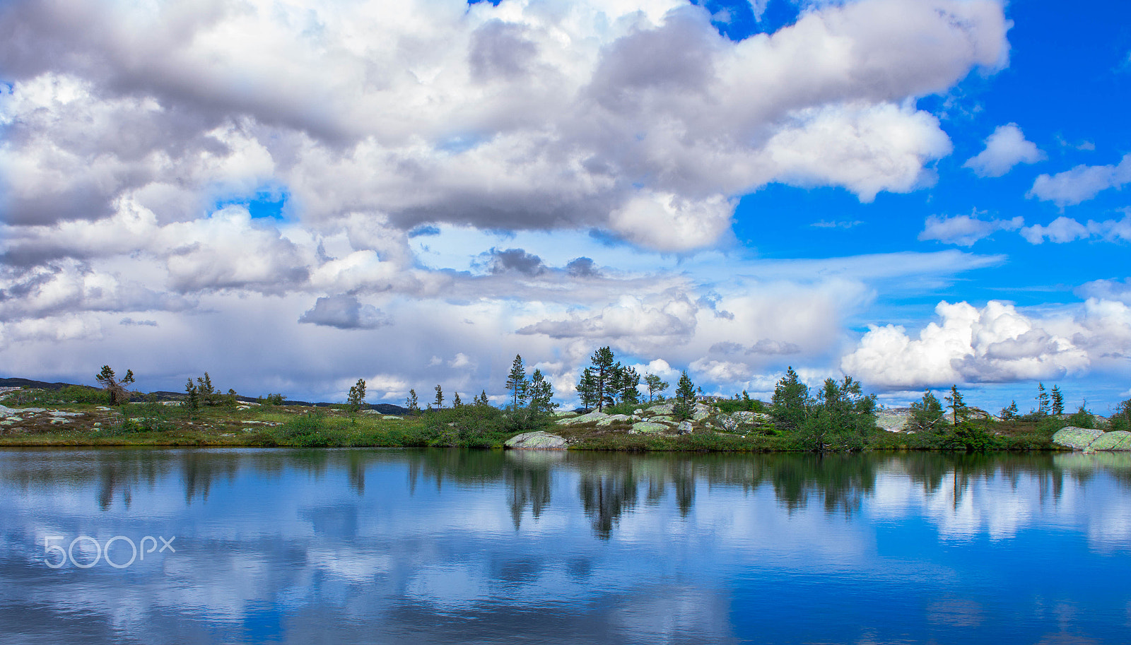 Canon EF-S 18-55mm F3.5-5.6 IS sample photo. Silent before the storm photography