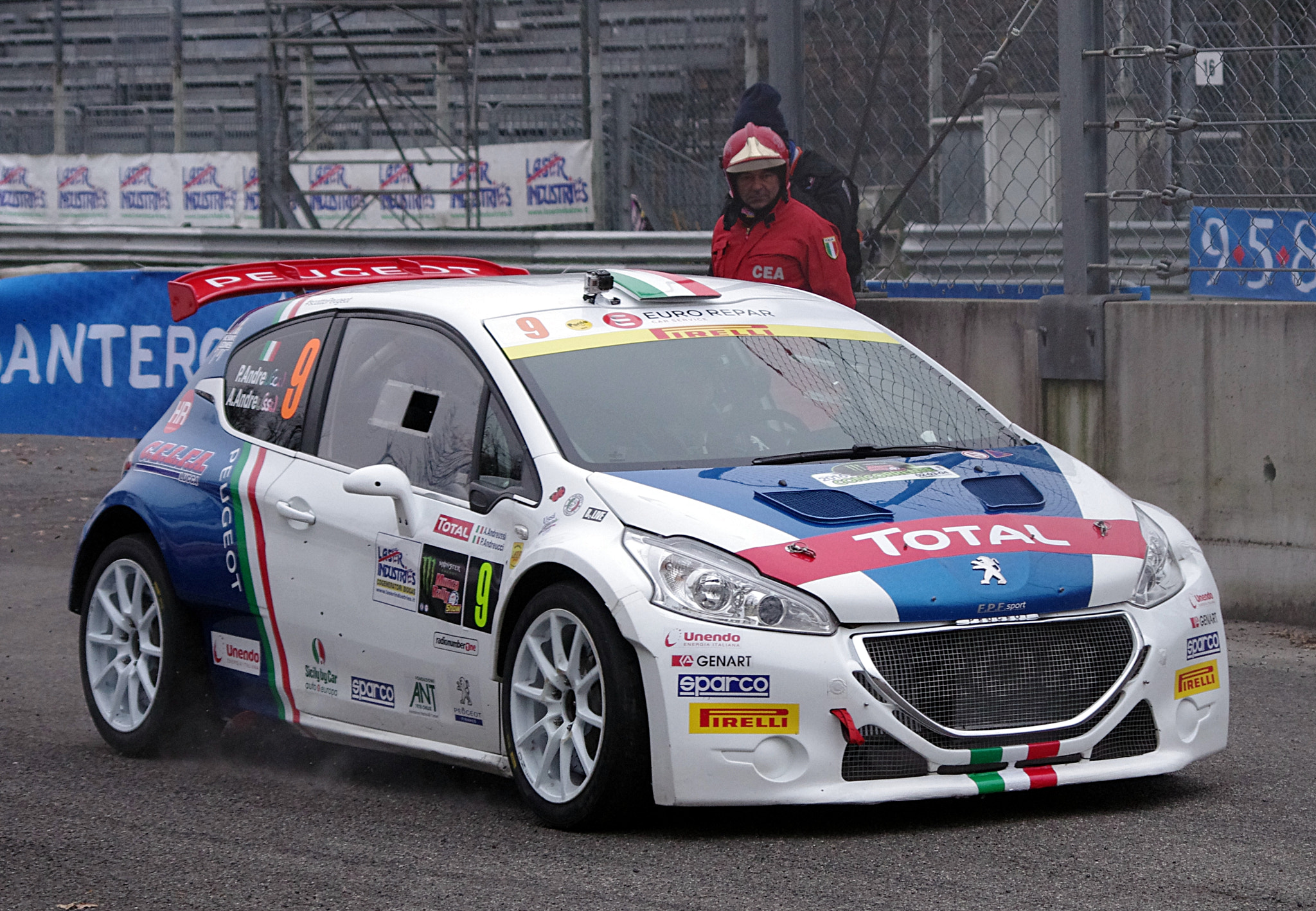 HD Pentax DA 55-300mm F4.0-5.8 ED WR sample photo. Peugeot 208 t16 r5 photography