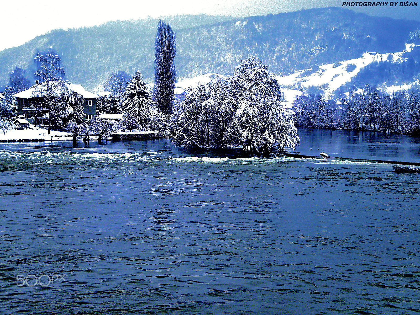 Olympus FE210,X775 sample photo. Winter-una photography