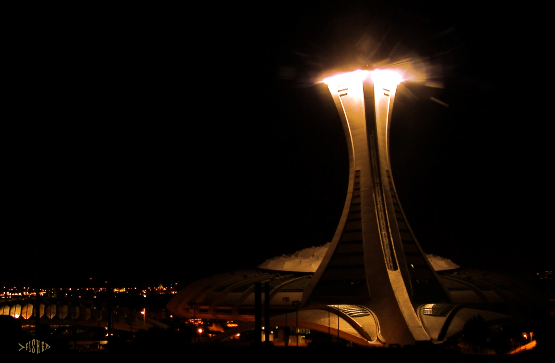 Nikon E995 sample photo. Montreal olympic stadium photography