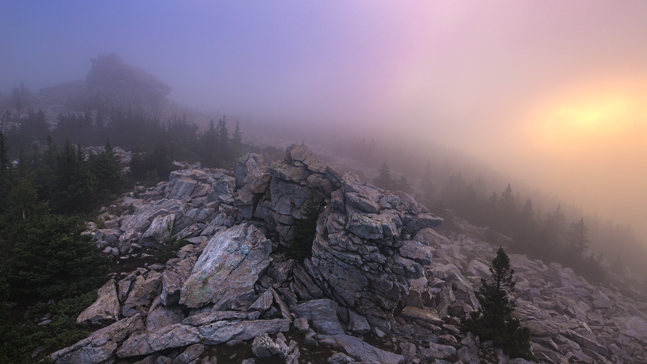 Canon EOS 6D + Sigma 12-24mm F4.5-5.6 II DG HSM sample photo. Zuratkul stones at mist photography