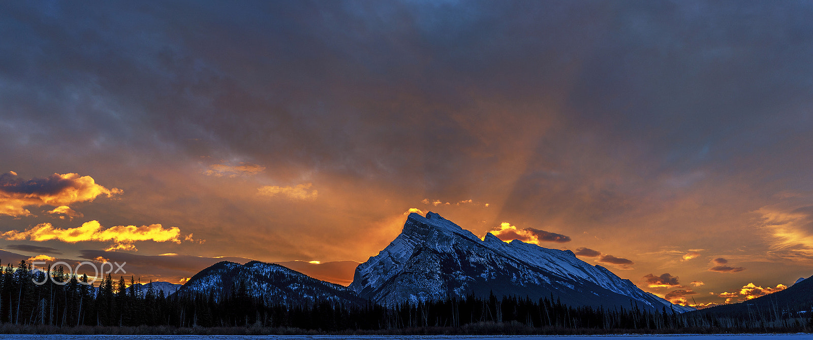 Sony FE 28mm F2 sample photo. Sunrise at vermillion lakes scenic drive photography