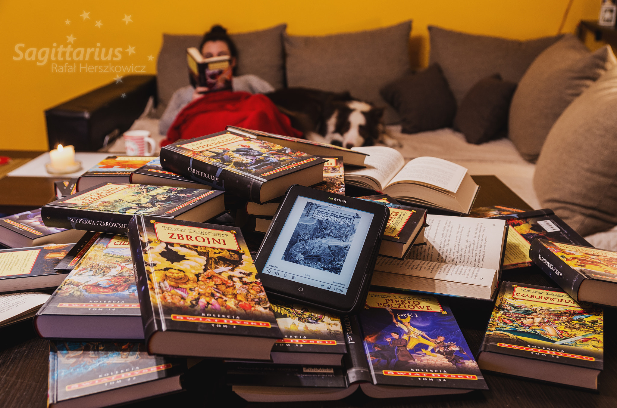 Pentax K-30 sample photo. Discworld on the table. (31/365) photography