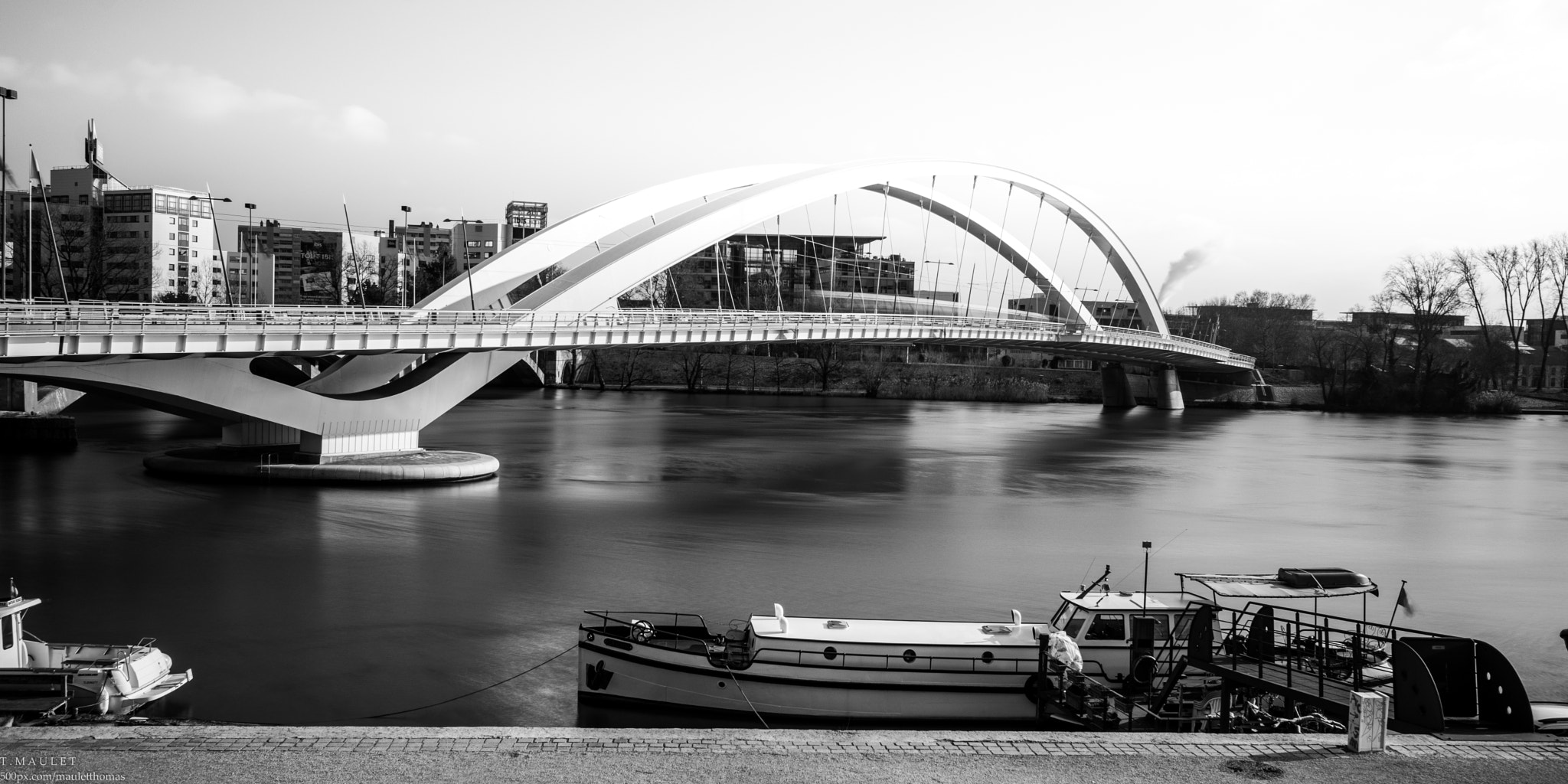 Nikon D5500 + Sigma 10-20mm F3.5 EX DC HSM sample photo. The bridge photography