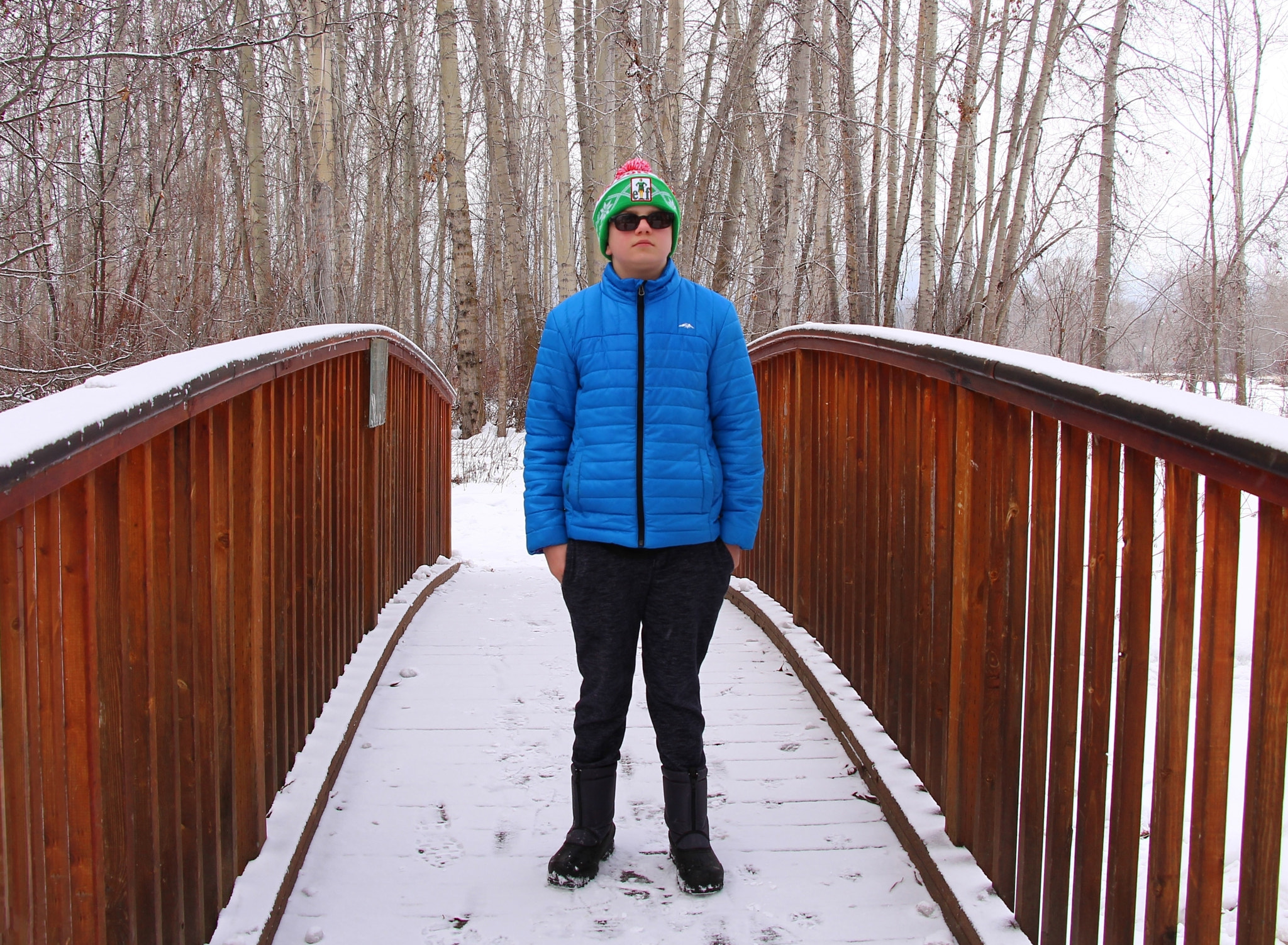 Canon EOS 700D (EOS Rebel T5i / EOS Kiss X7i) sample photo. Alex on the bridge photography