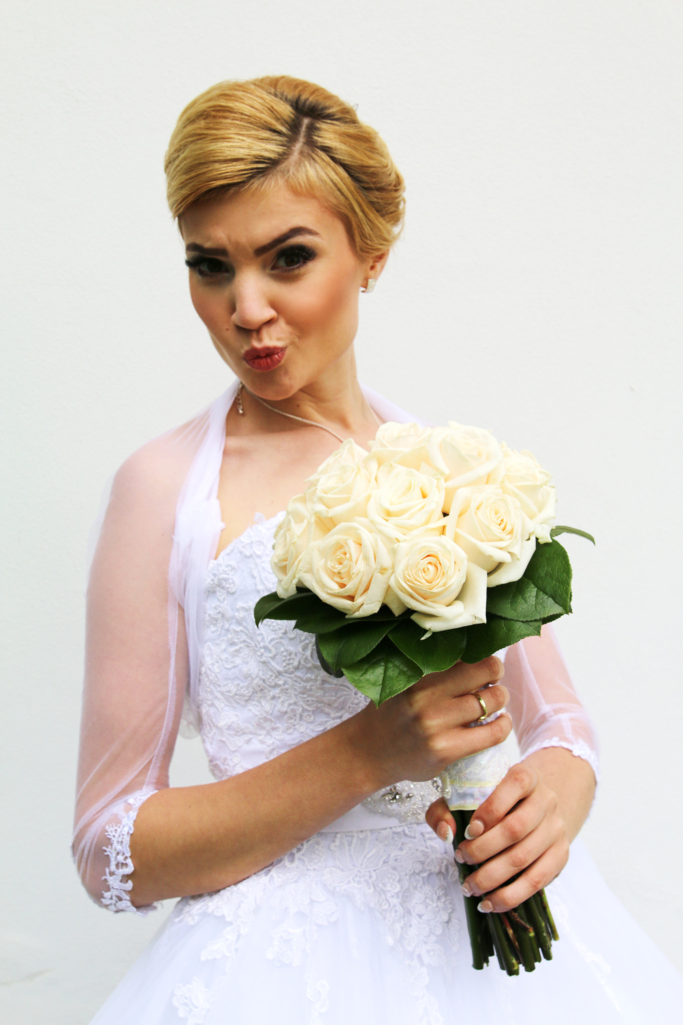 Sigma 24mm F1.4 DG HSM Art sample photo. Crazy bride :d photography