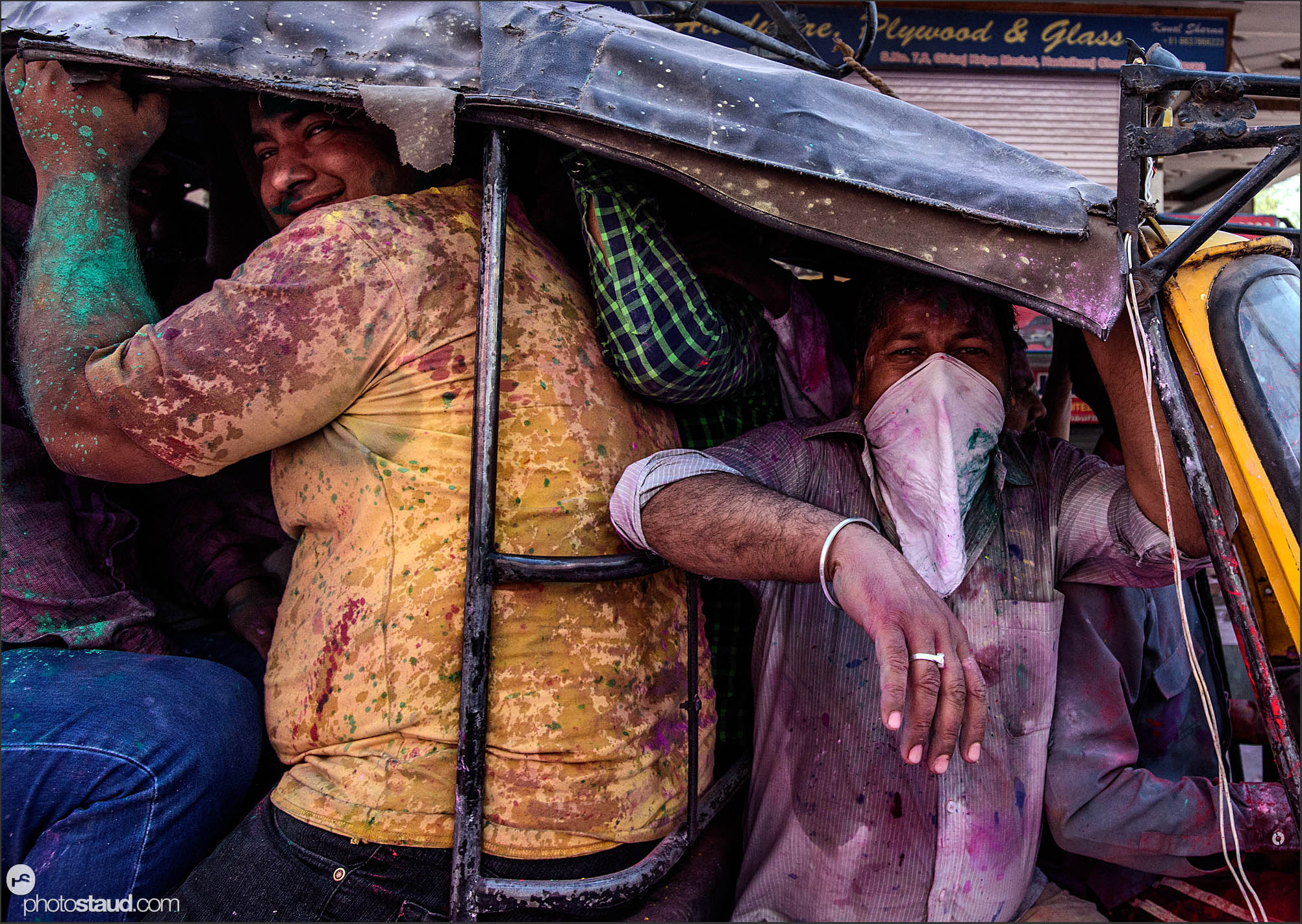 Nikon AF-S Nikkor 17-35mm F2.8D ED-IF sample photo. Streets of vrindavan during holi festival, india photography