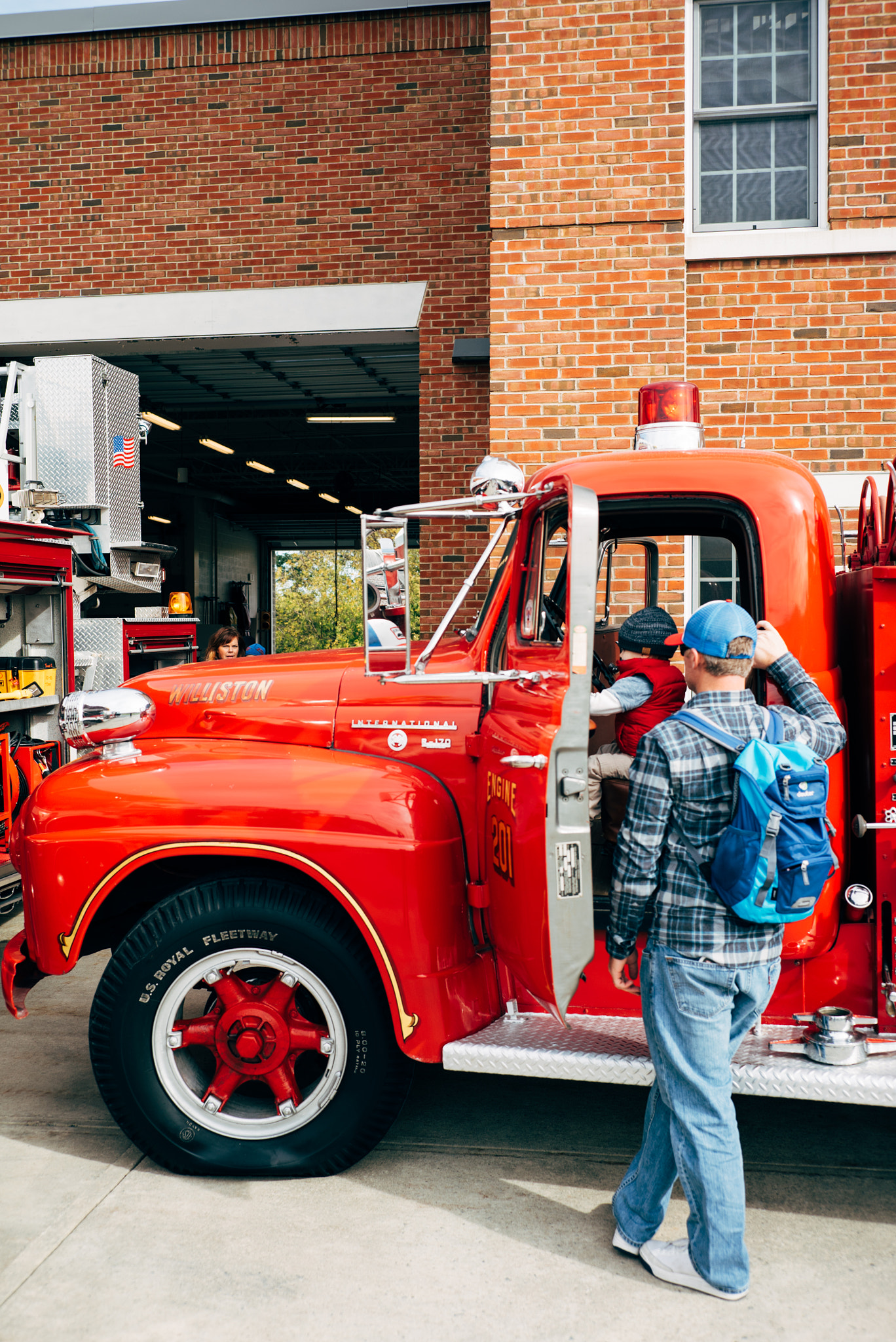 E 35mm F2 sample photo. Engine 201 photography