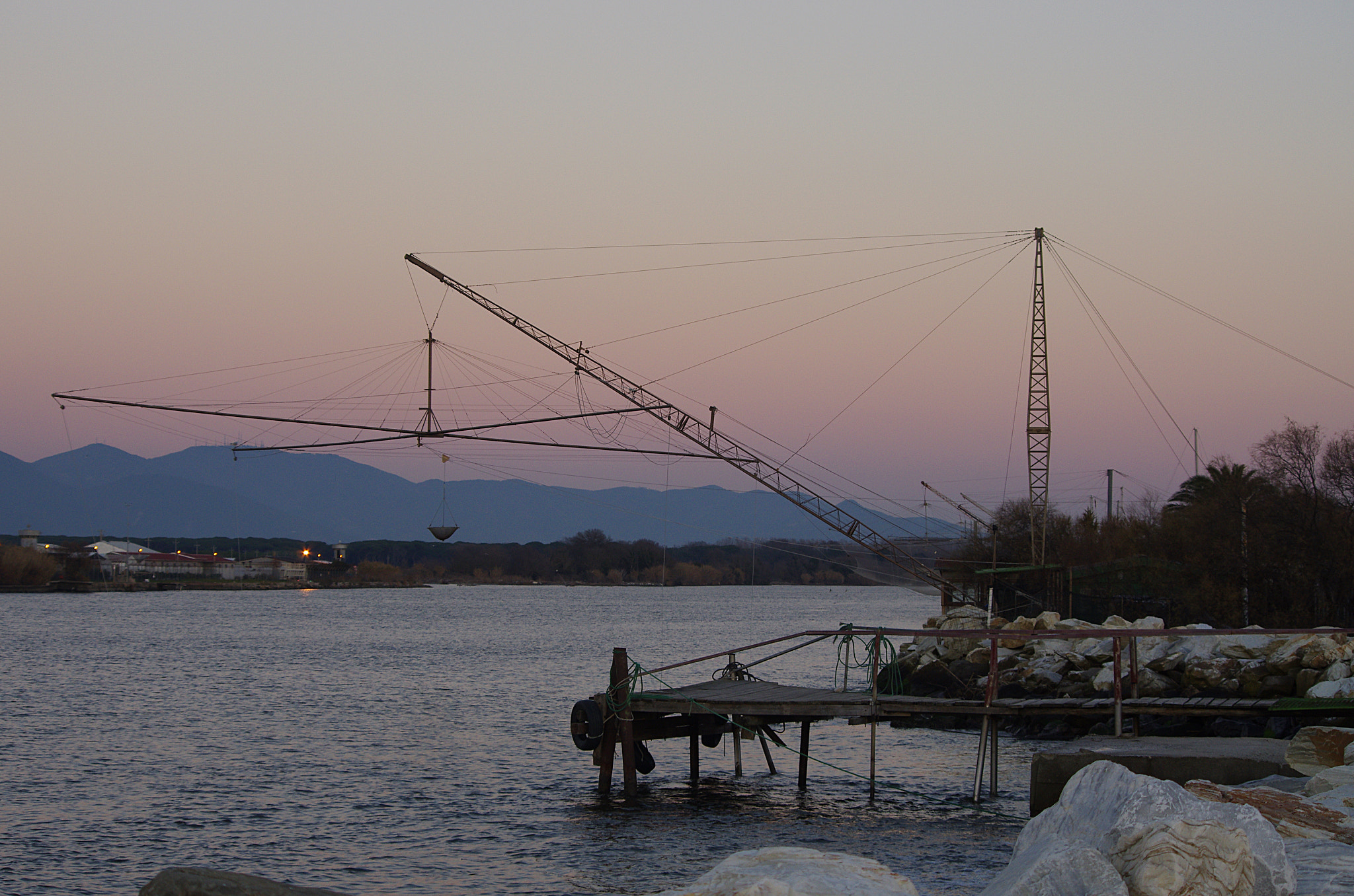 HD Pentax DA 55-300mm F4.0-5.8 ED WR sample photo. Marina di pisa photography