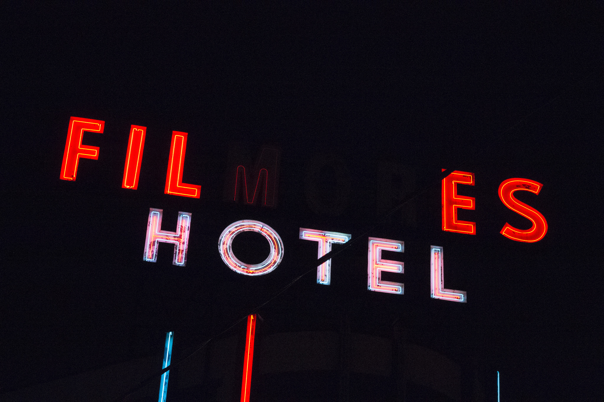 Canon EOS 1100D (EOS Rebel T3 / EOS Kiss X50) sample photo. Neon desperation photography