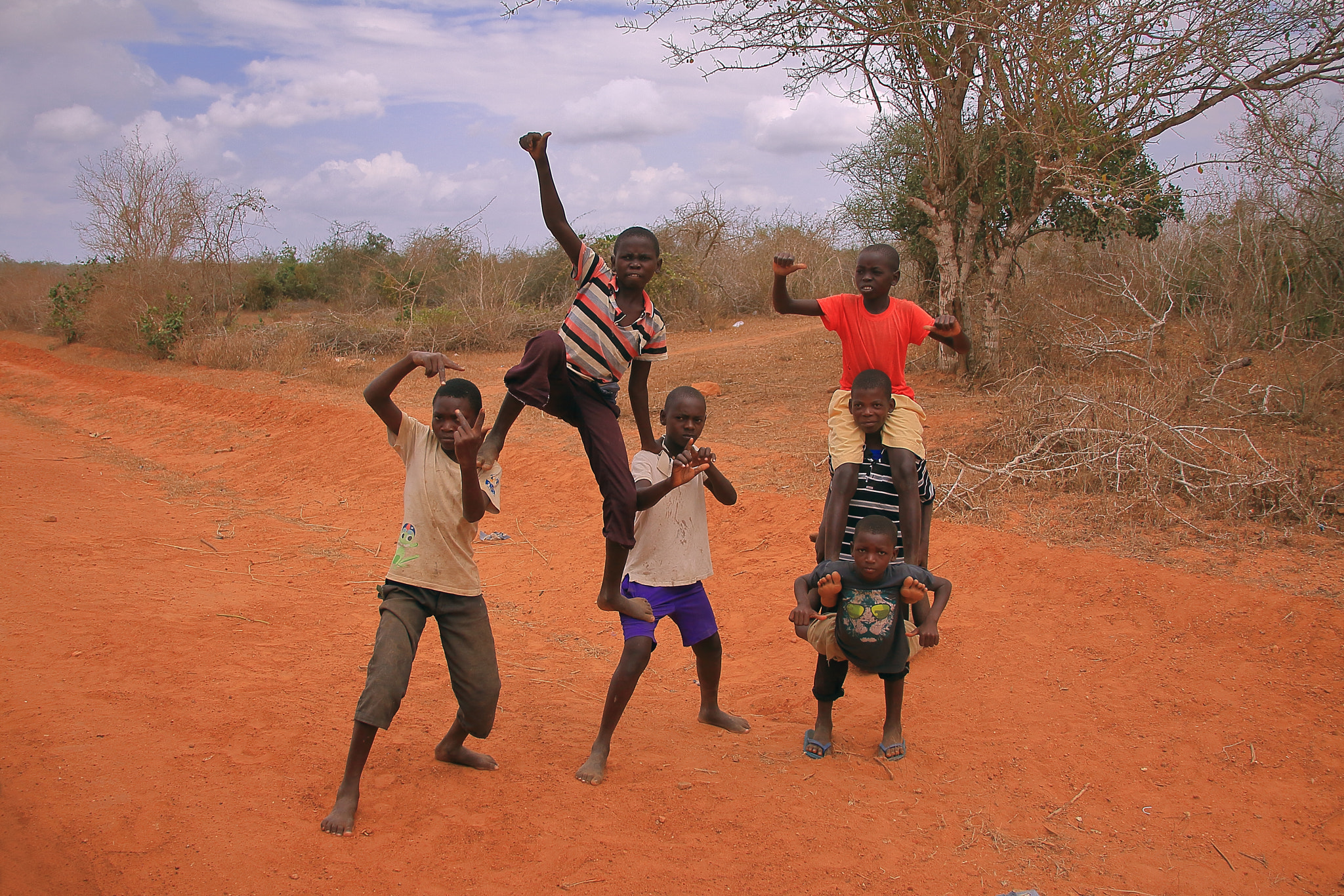 Canon EOS 50D + Sigma 18-125mm F3.8-5.6 DC OS HSM sample photo. Kenia the kids photography