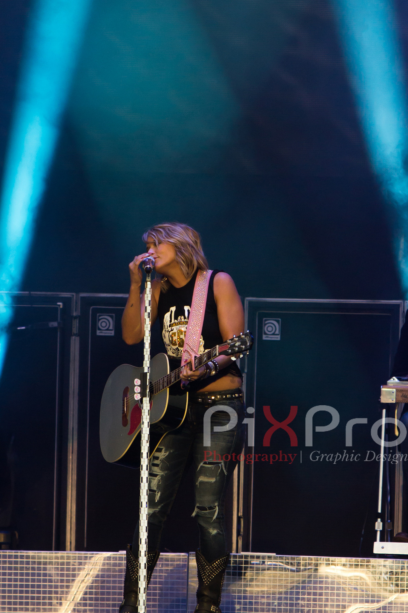 Canon EF 70-200mm F2.8L IS USM sample photo. Miranda watermark photography