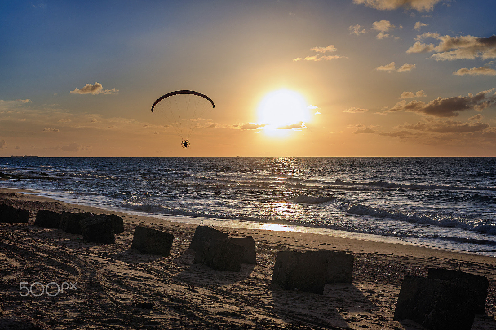 ZEISS Planar T* 50mm F1.4 sample photo. Sunset mood photography