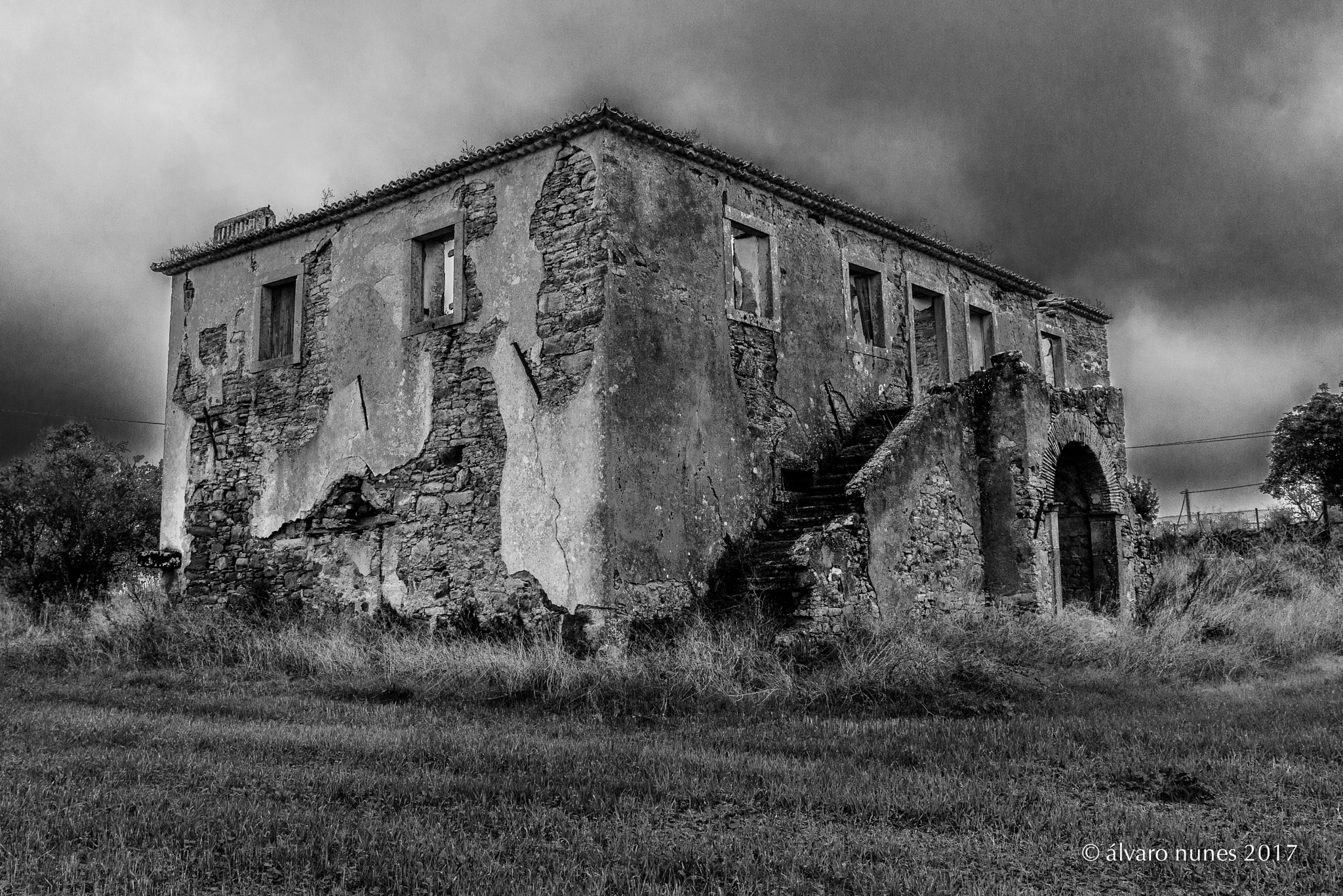 Tamron SP 24-70mm F2.8 Di VC USD sample photo. Old country house near my hometown photography