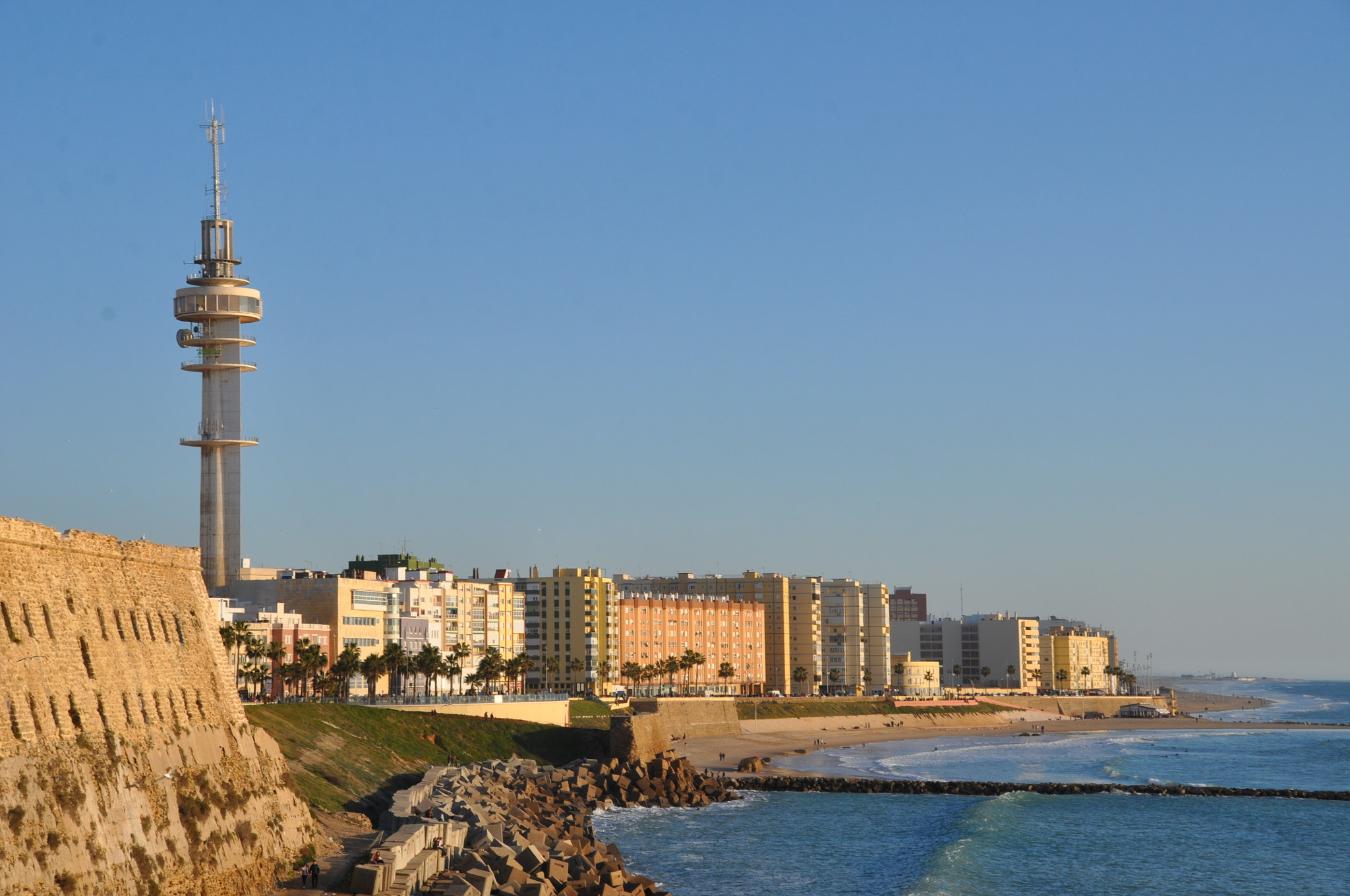 Nikon D90 + Sigma 18-200mm F3.5-6.3 II DC OS HSM sample photo. Cadiz 2017 photography