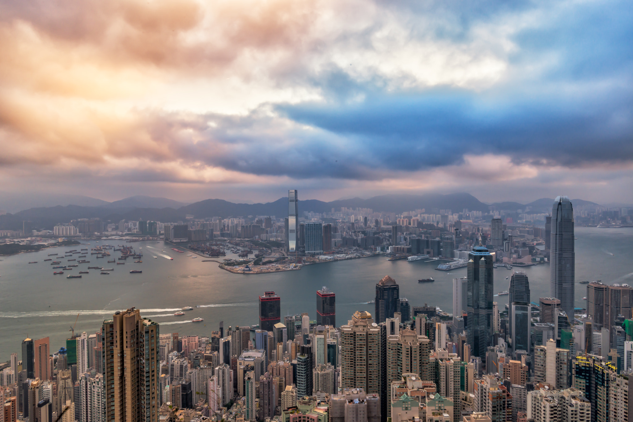 Nikon AF-S Nikkor 24-70mm F2.8E ED VR sample photo. Victoria harbor of hong kong,modern asian city. photography