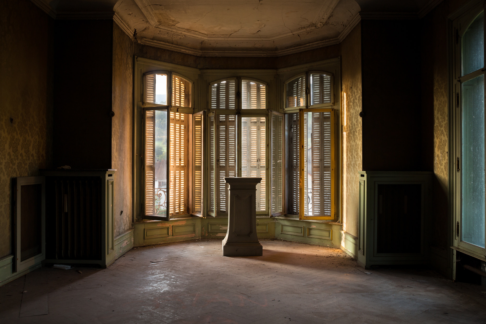 Canon EOS 650D (EOS Rebel T4i / EOS Kiss X6i) sample photo. Abandoned castle. photography