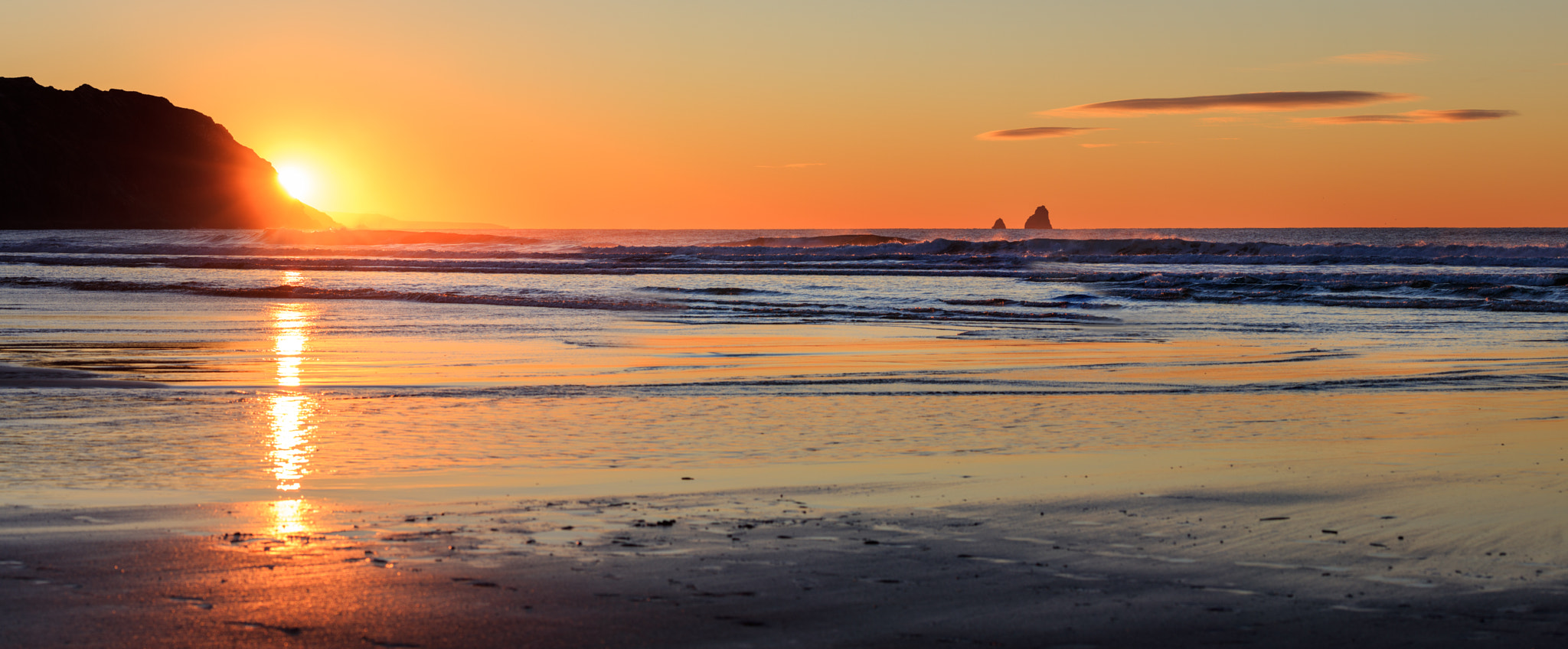 Canon EOS 5DS R sample photo. Sunset surf photography