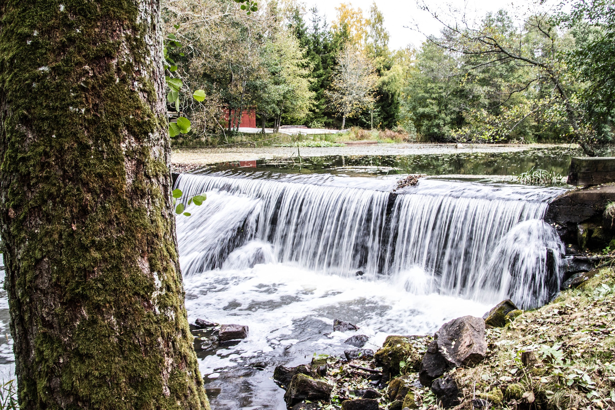 Canon EOS 7D + Tamron 18-270mm F3.5-6.3 Di II VC PZD sample photo. Waterfall in sweden, very relaxing to watch. photography