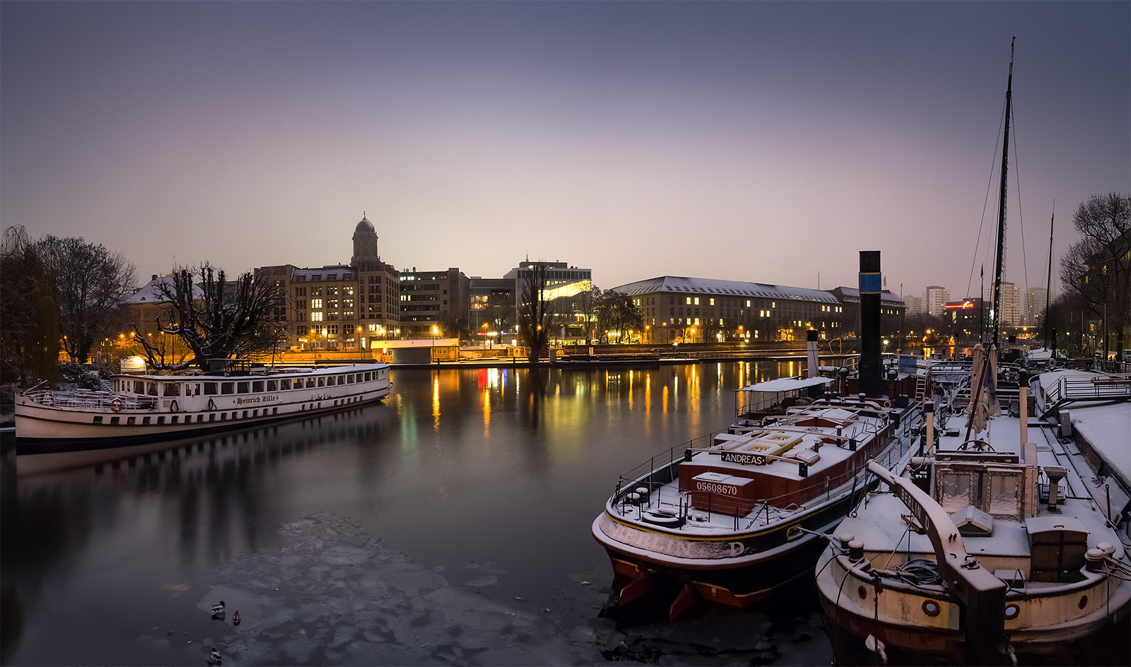 Olympus OM-D E-M10 + OLYMPUS M.9-18mm F4.0-5.6 sample photo. Historic harbour berlin photography