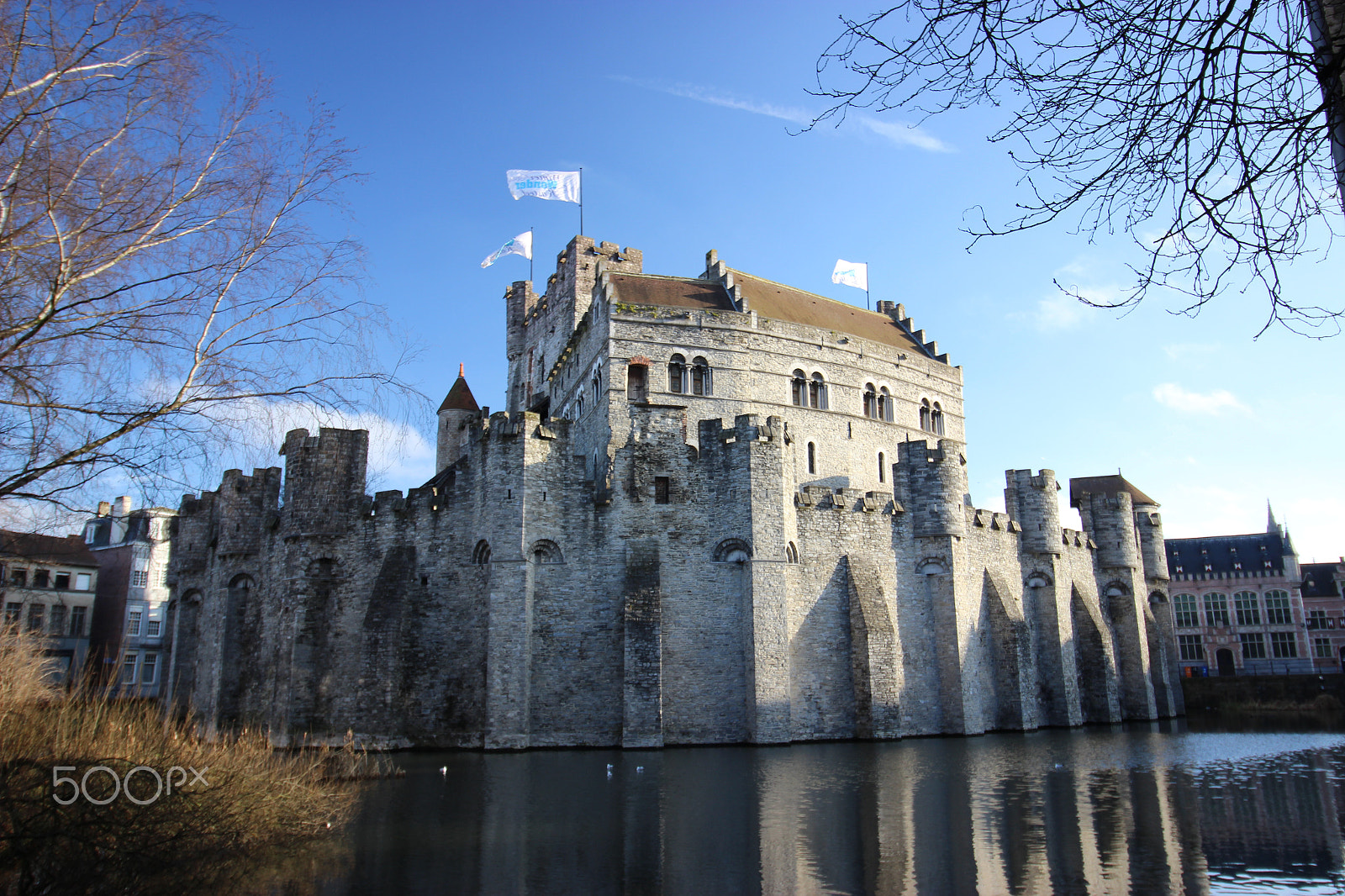 10.0 - 18.0 mm sample photo. Ghent wideangle gravensteen photography