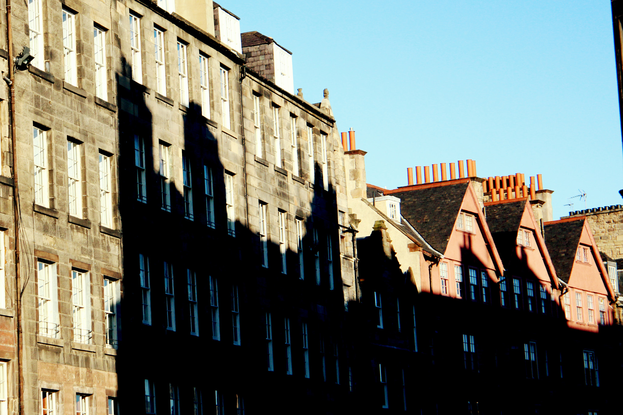 Canon EF 24-105mm F3.5-5.6 IS STM sample photo. Building shadow building photography