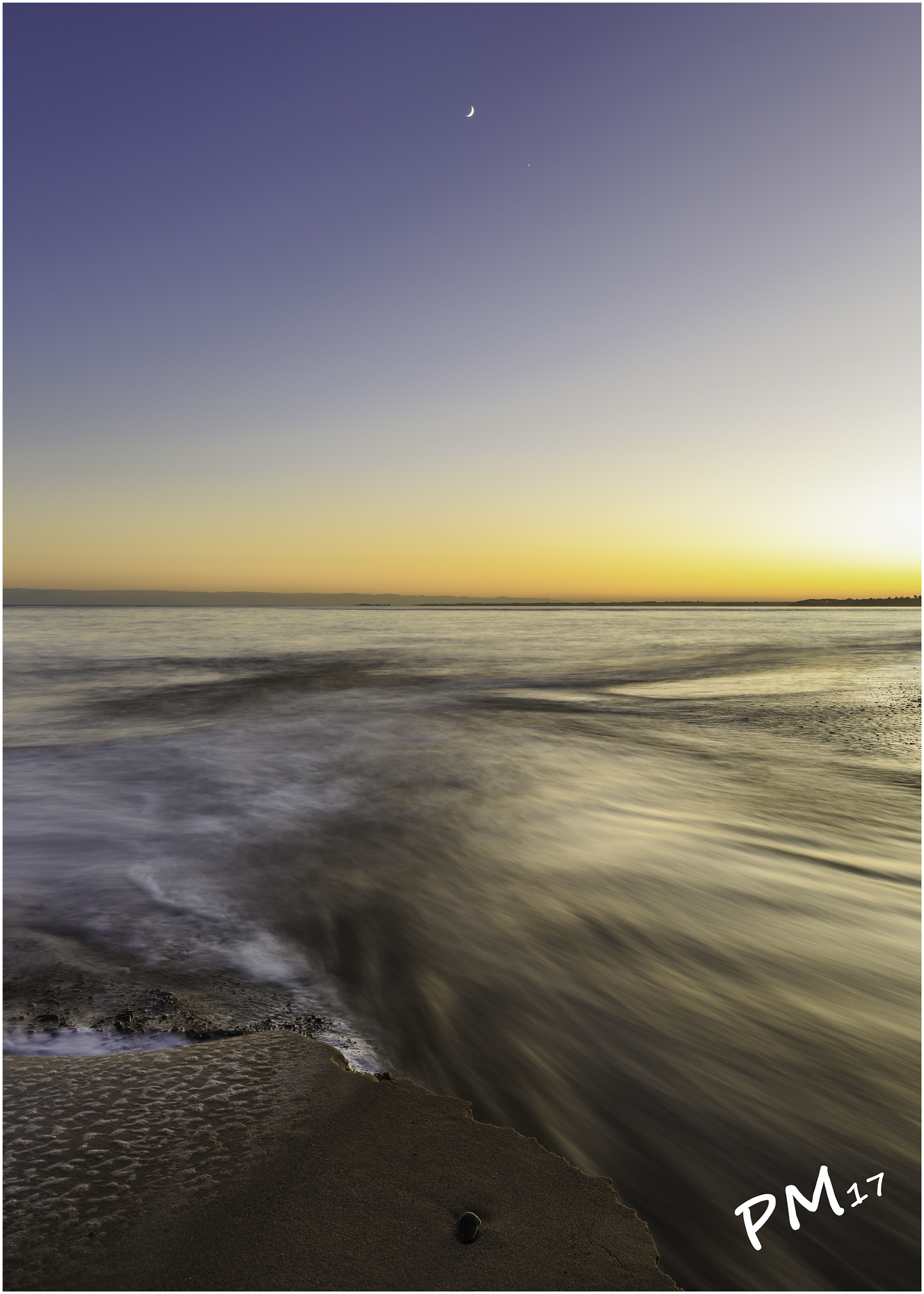 Canon EF 16-35mm F2.8L USM sample photo. Crescent moon and venus photography