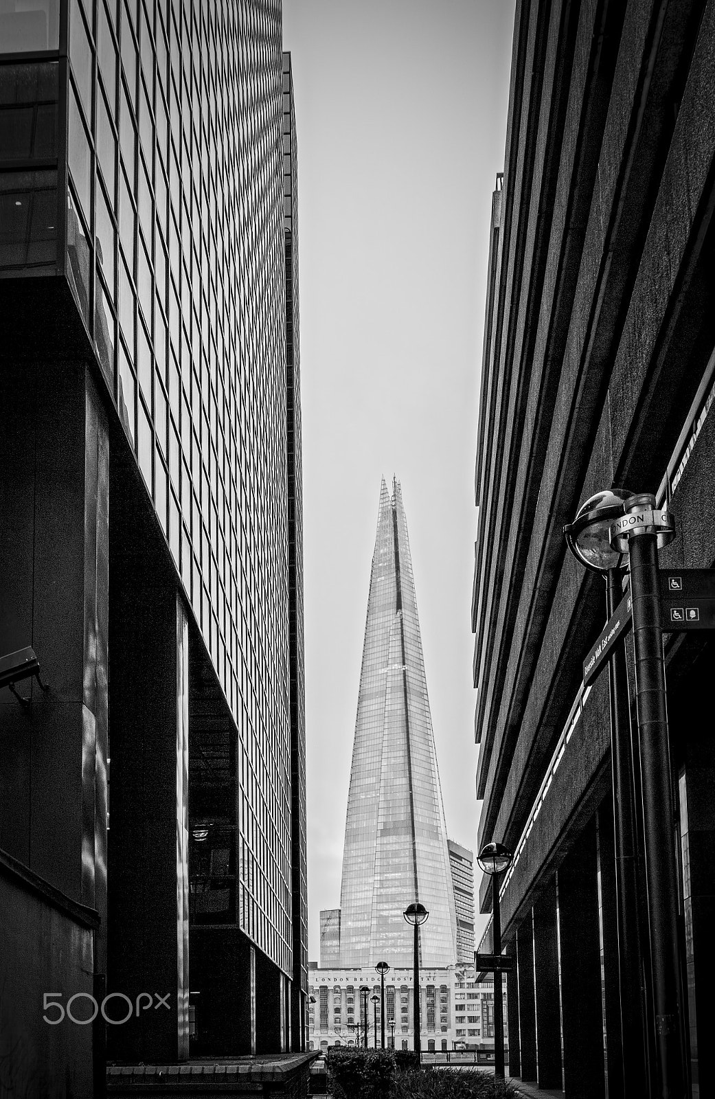 Nikon D3X + Nikon PC-E Nikkor 24mm F3.5D ED Tilt-Shift sample photo. Shard london. photography