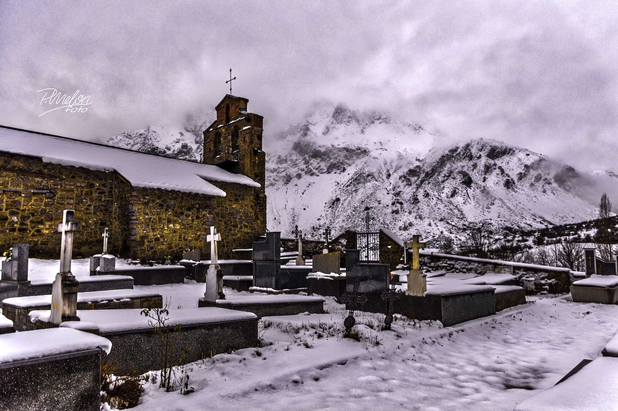 Sony SLT-A68 sample photo. Iglesia y cementerio tolibia de abajo photography