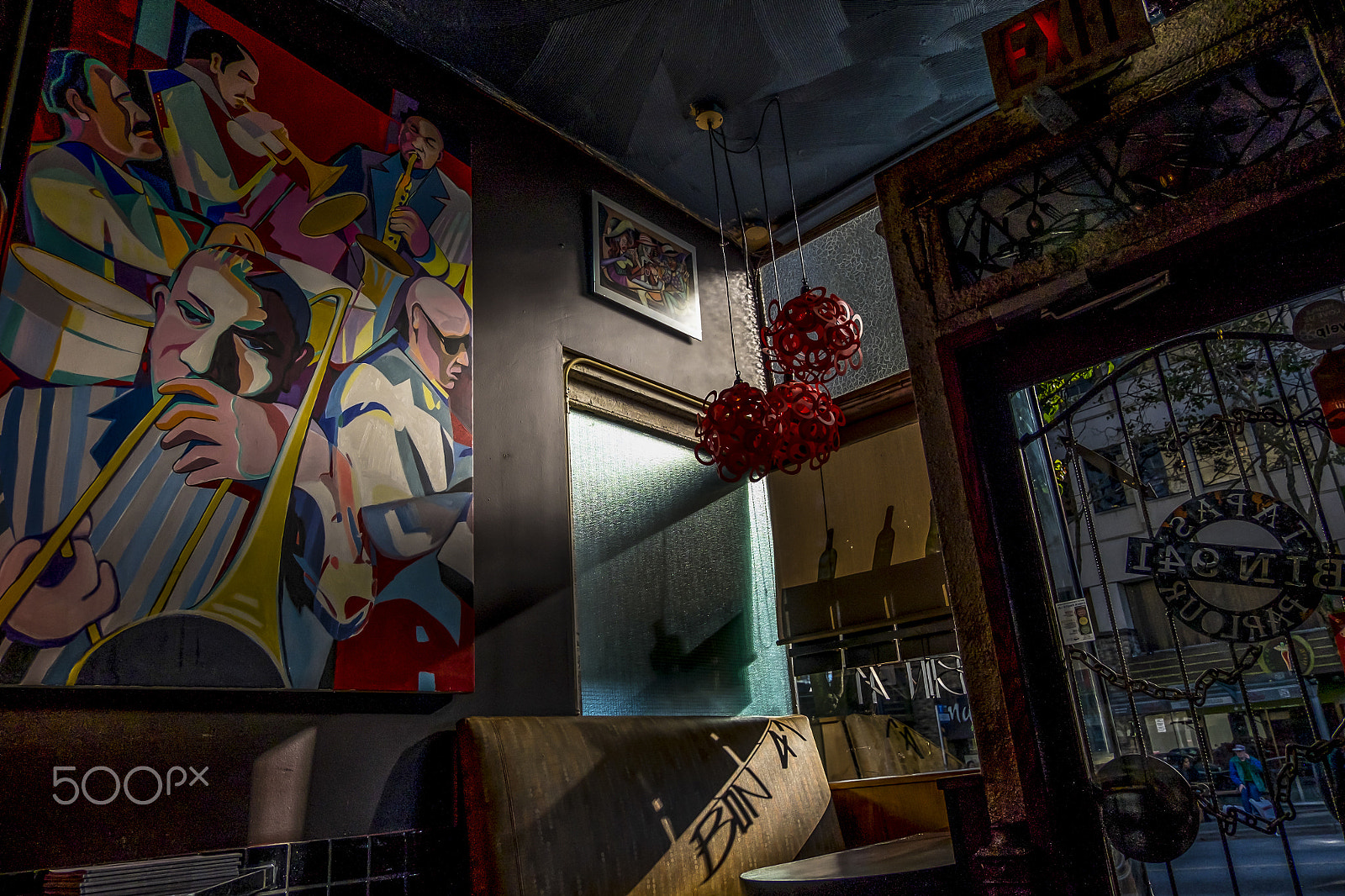 Fujifilm XC 16-50mm F3.5-5.6 OIS sample photo. Dramatic color photography