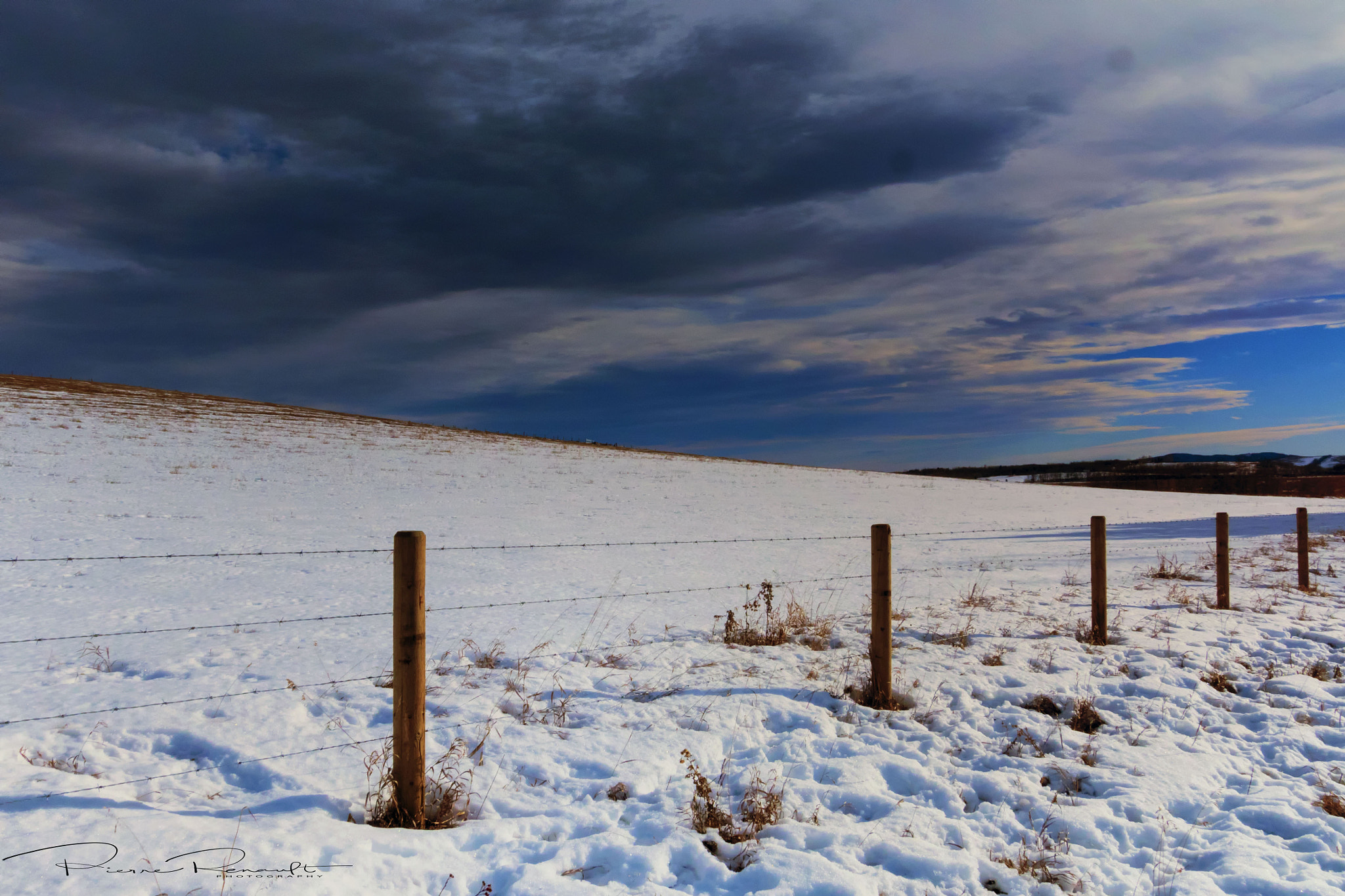 Panasonic Lumix DMC-GH4 sample photo. Storm moving in photography
