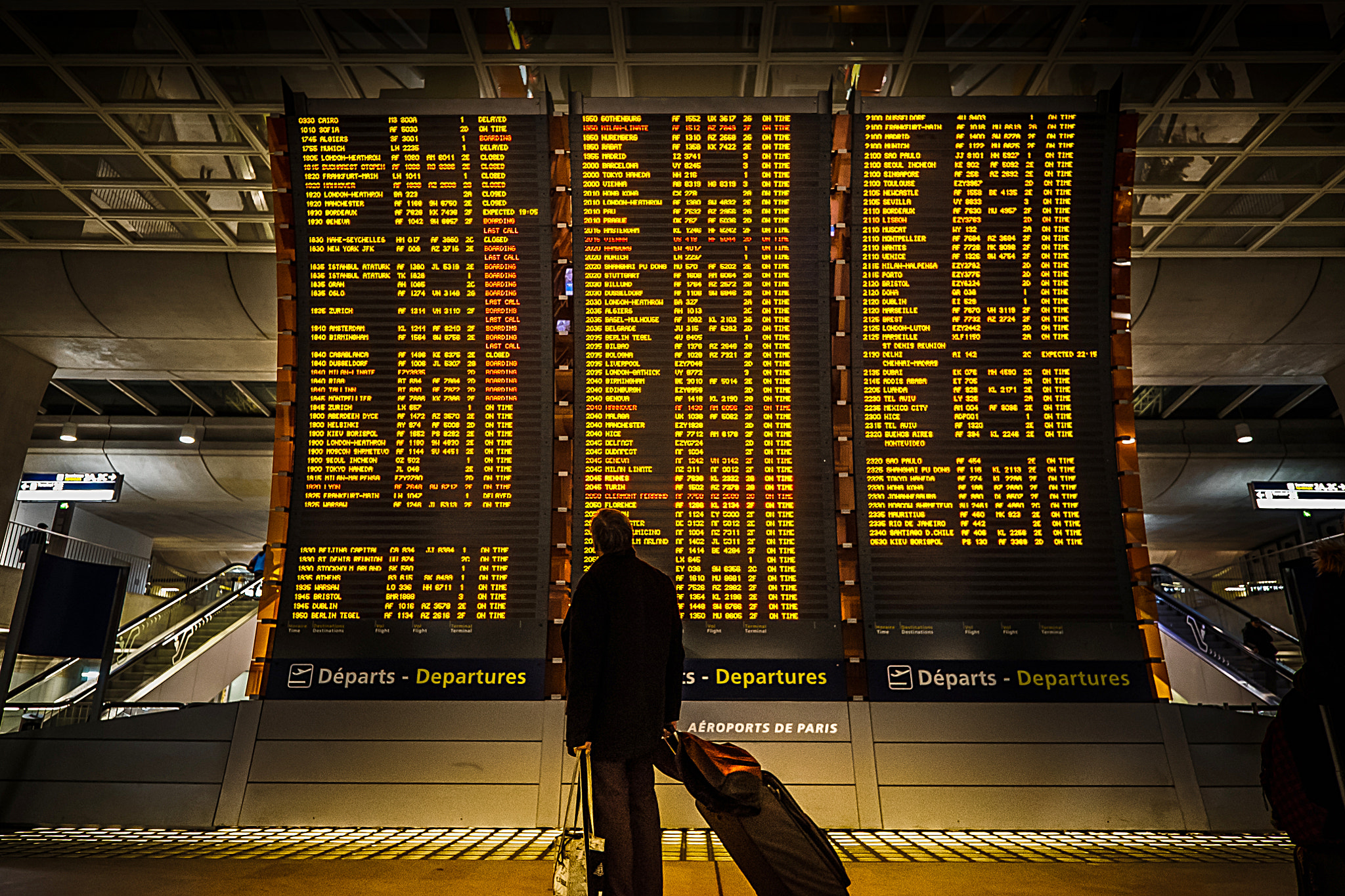 Fujifilm X-T1 + ZEISS Touit 12mm F2.8 sample photo. Charles de gaulle airport photography