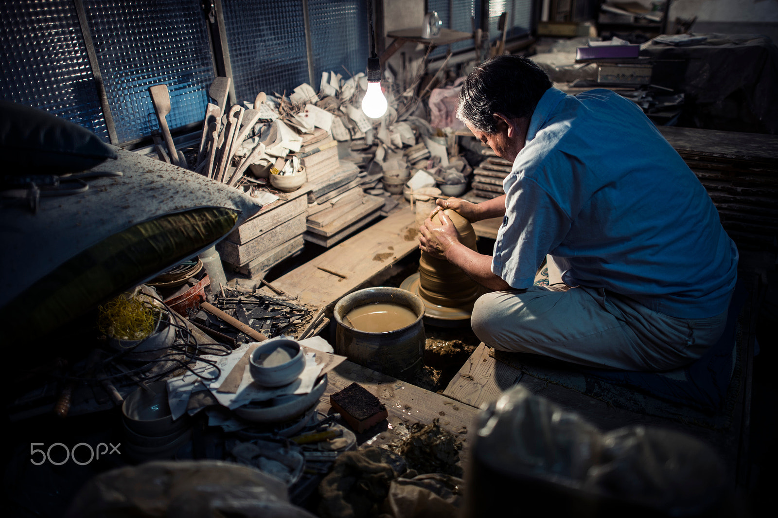 Nikon AF-S Nikkor 24mm F1.4G ED sample photo. Master craftsman at work photography