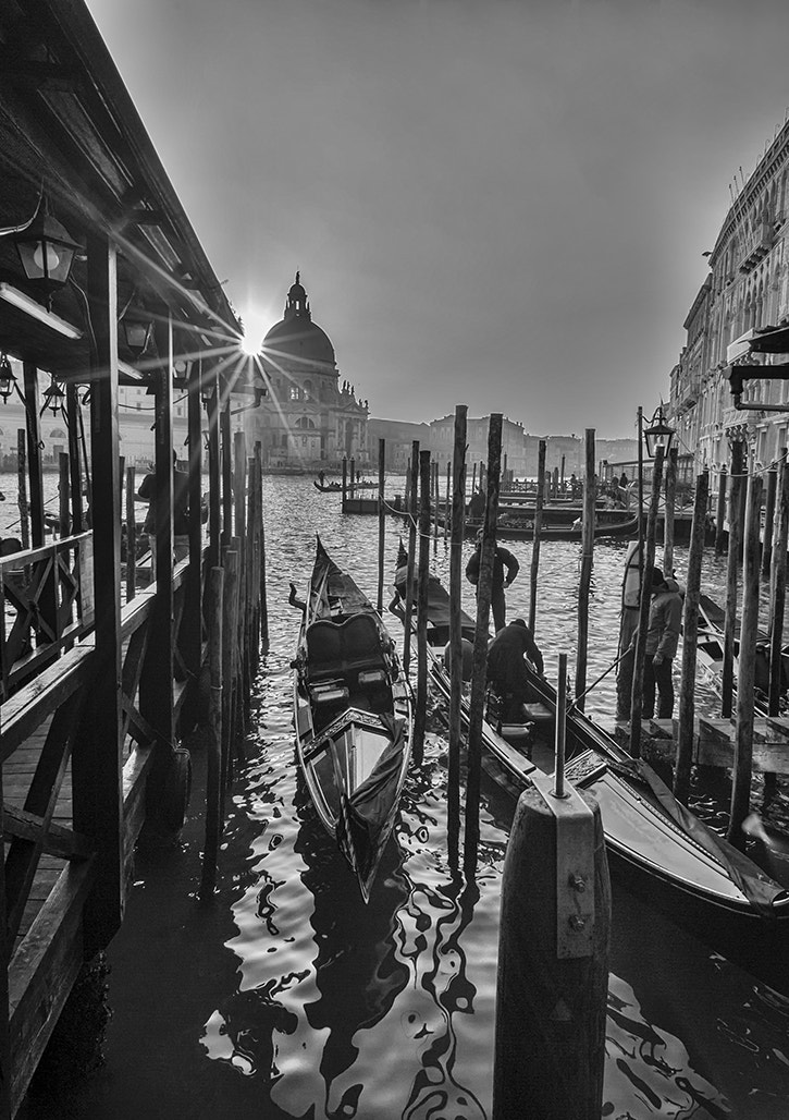 Nikon D700 + Nikon AF Nikkor 20mm F2.8D sample photo. Venice photography