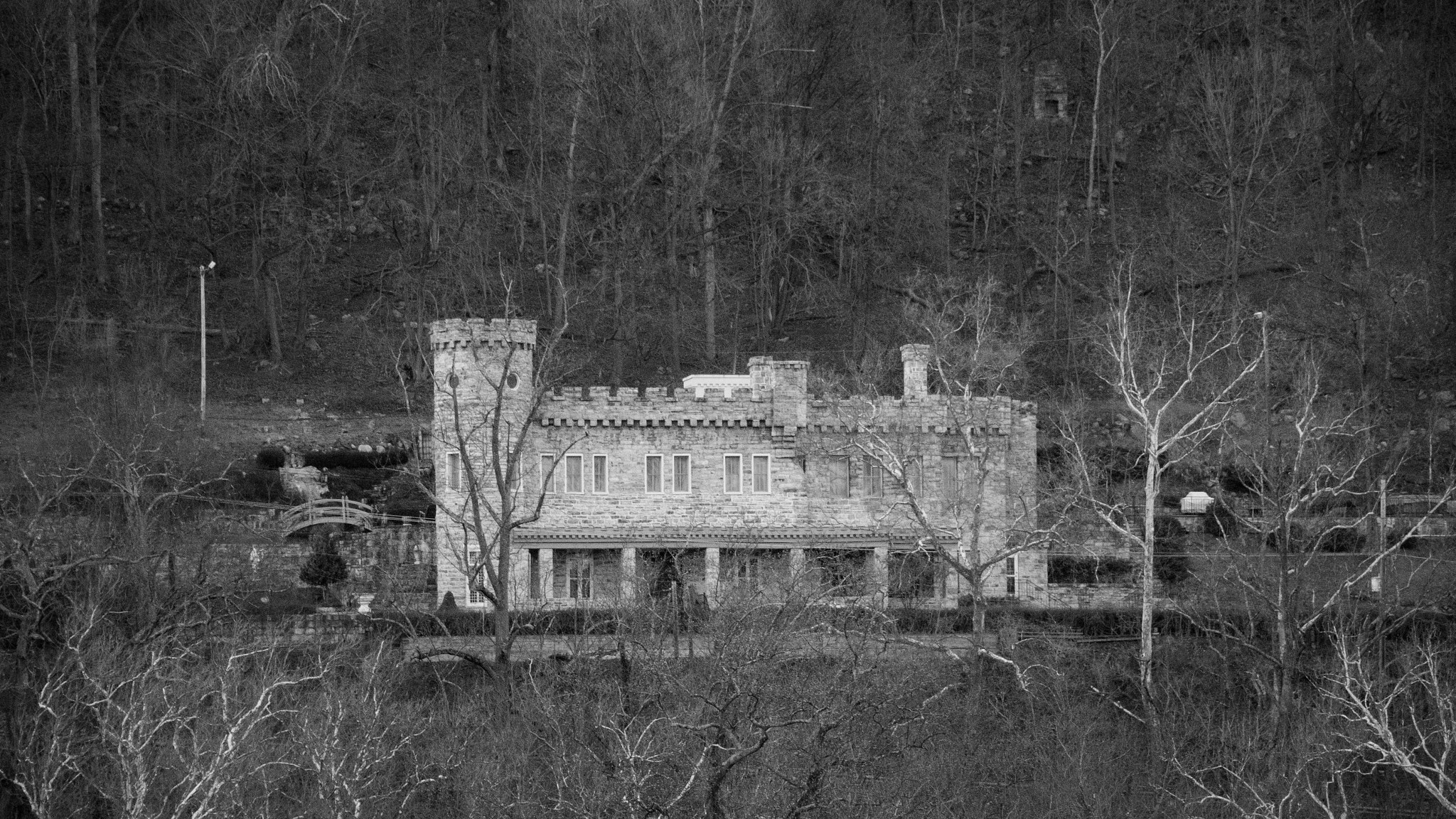 Canon EOS 1200D (EOS Rebel T5 / EOS Kiss X70 / EOS Hi) sample photo. Berkeley springs castle photography