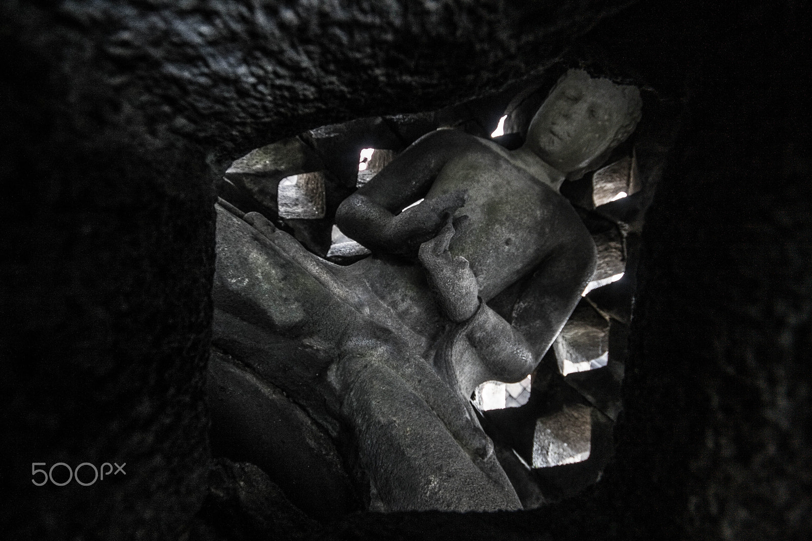 Sigma 10-20mm F4-5.6 EX DC HSM sample photo. Magic stone ! photography