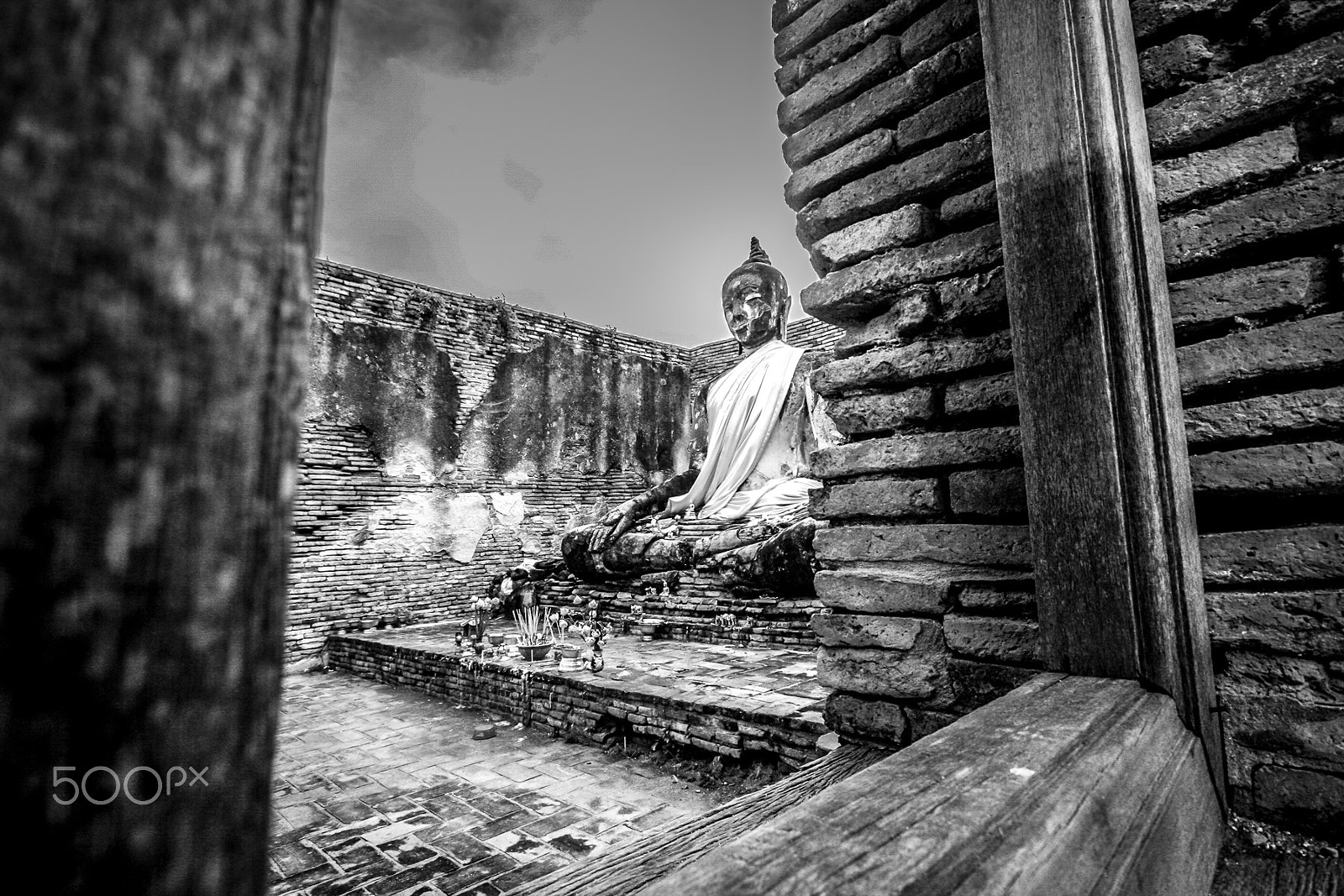 Sigma 10-20mm F4-5.6 EX DC HSM sample photo. Keep calm and call ghost photography
