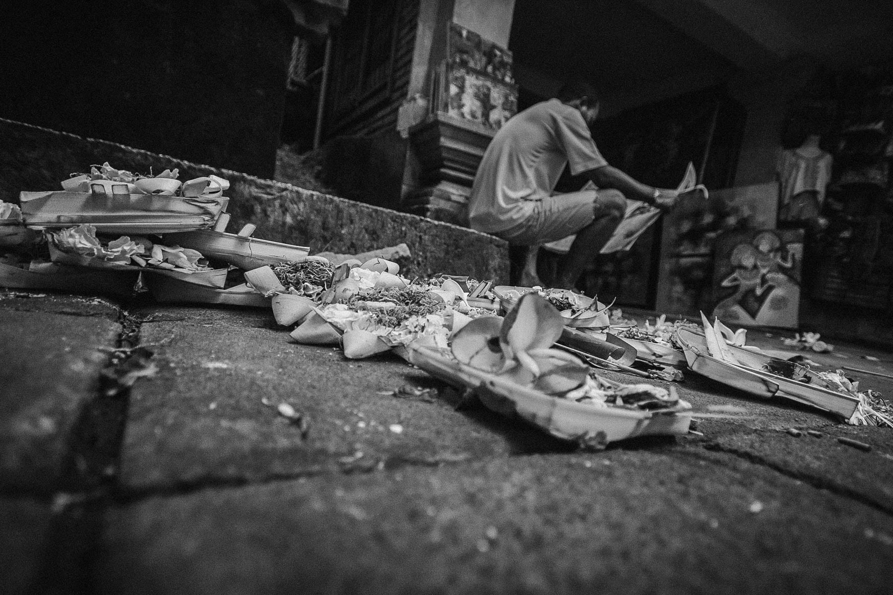 Sigma 10-20mm F4-5.6 EX DC HSM sample photo. When you read the world is more large photography