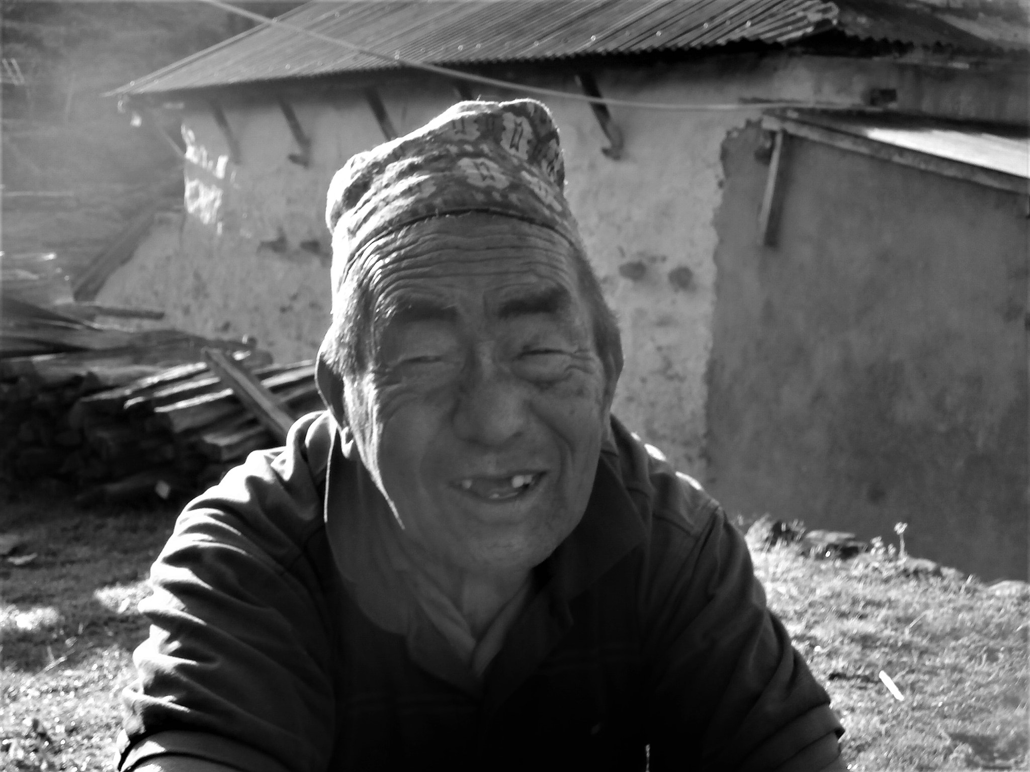 Olympus VR350,D755 sample photo. Smile photography